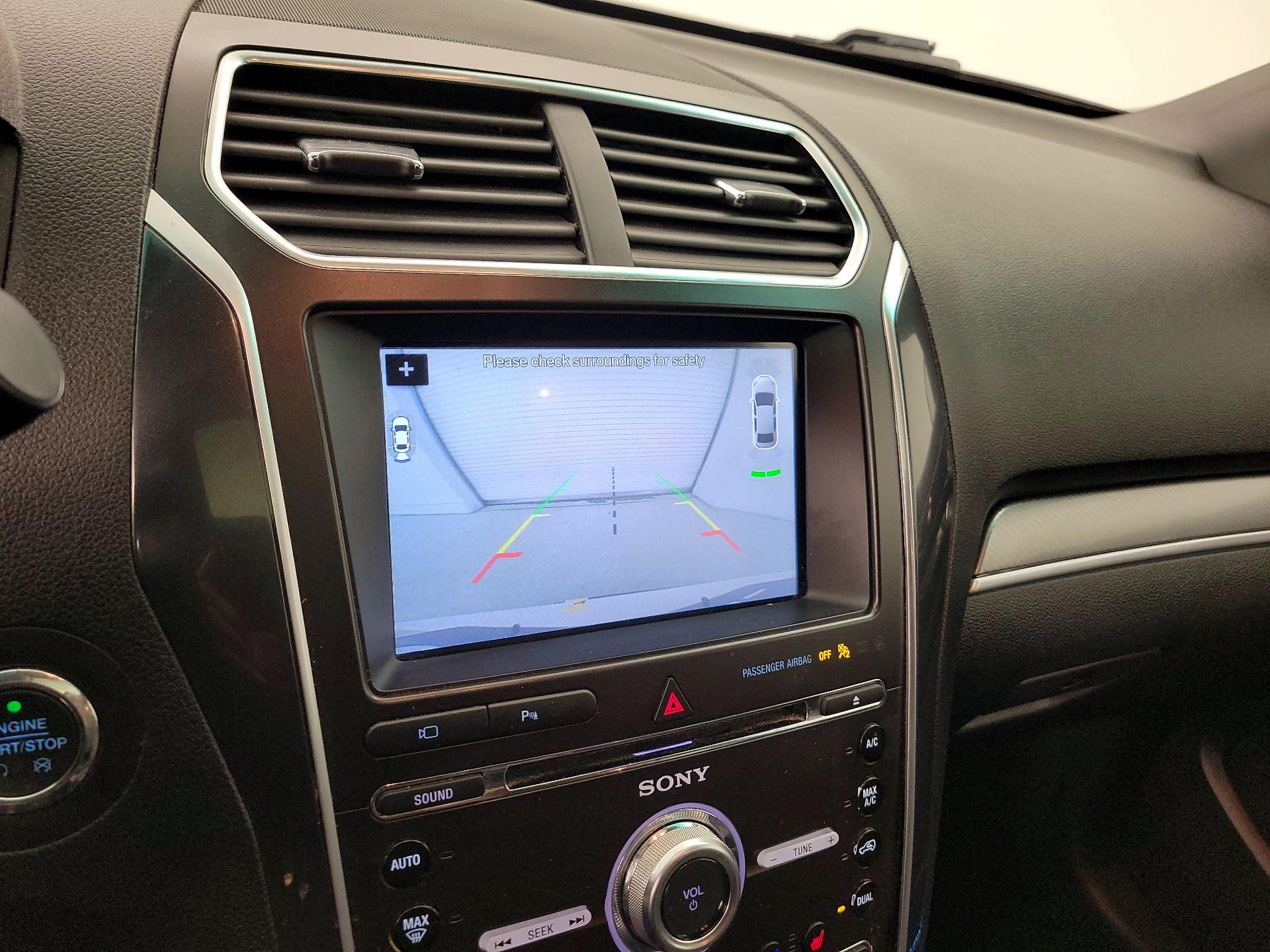 Thumbnail: 2017 Ford Explorer - 15