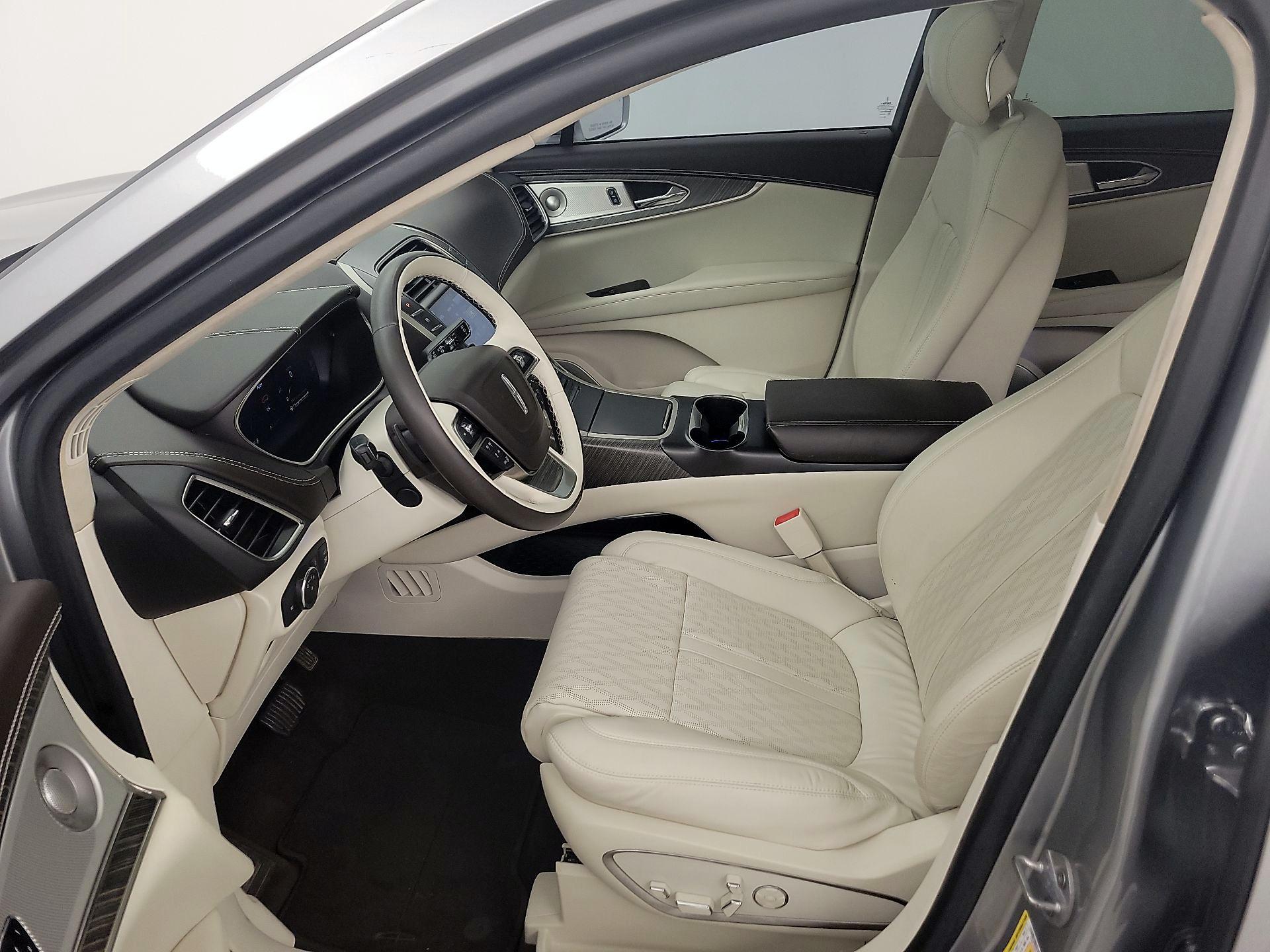 Thumbnail: 2020 Lincoln Nautilus - 11