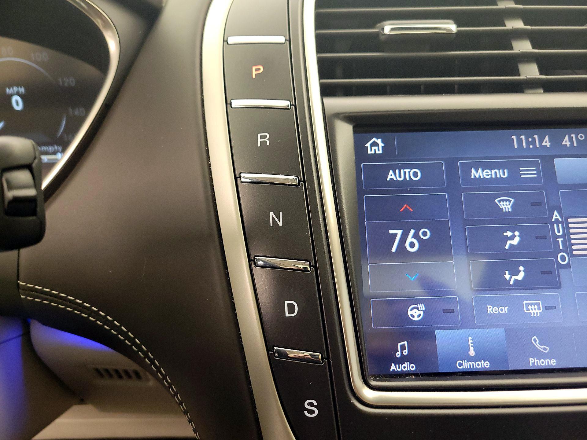 Thumbnail: 2020 Lincoln Nautilus - 17