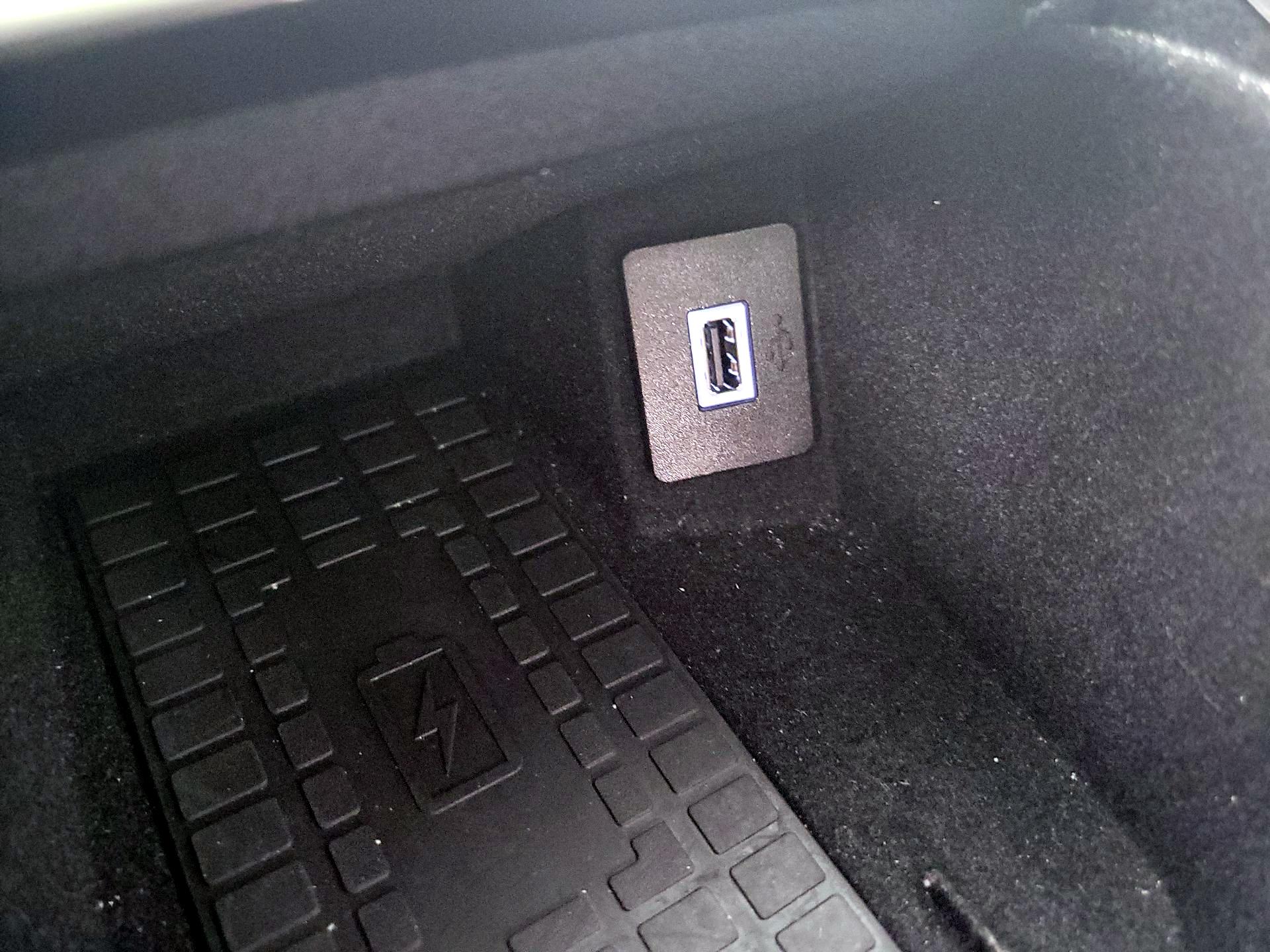 Thumbnail: 2020 Lincoln Nautilus - 18