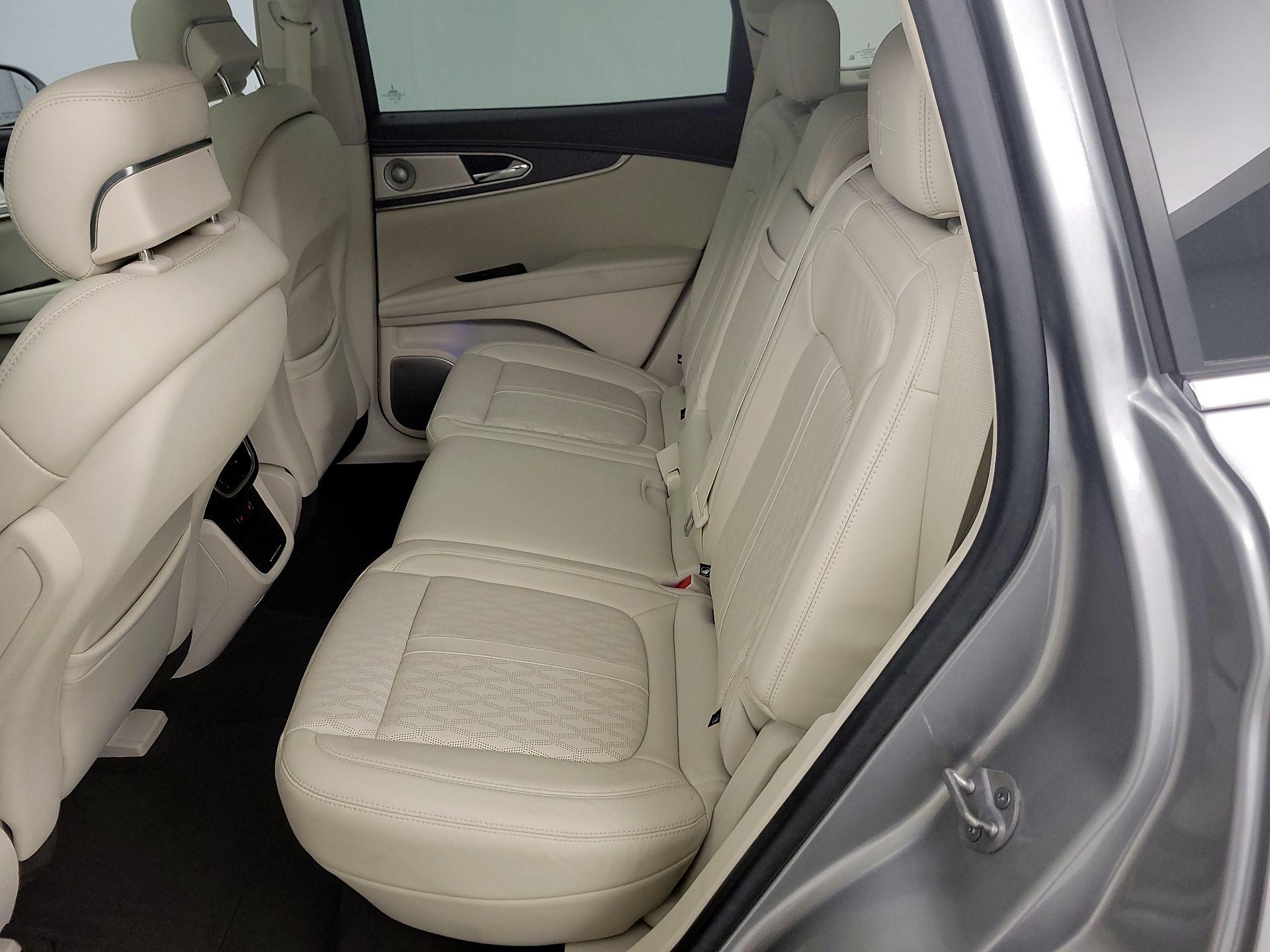 Thumbnail: 2020 Lincoln Nautilus - 20