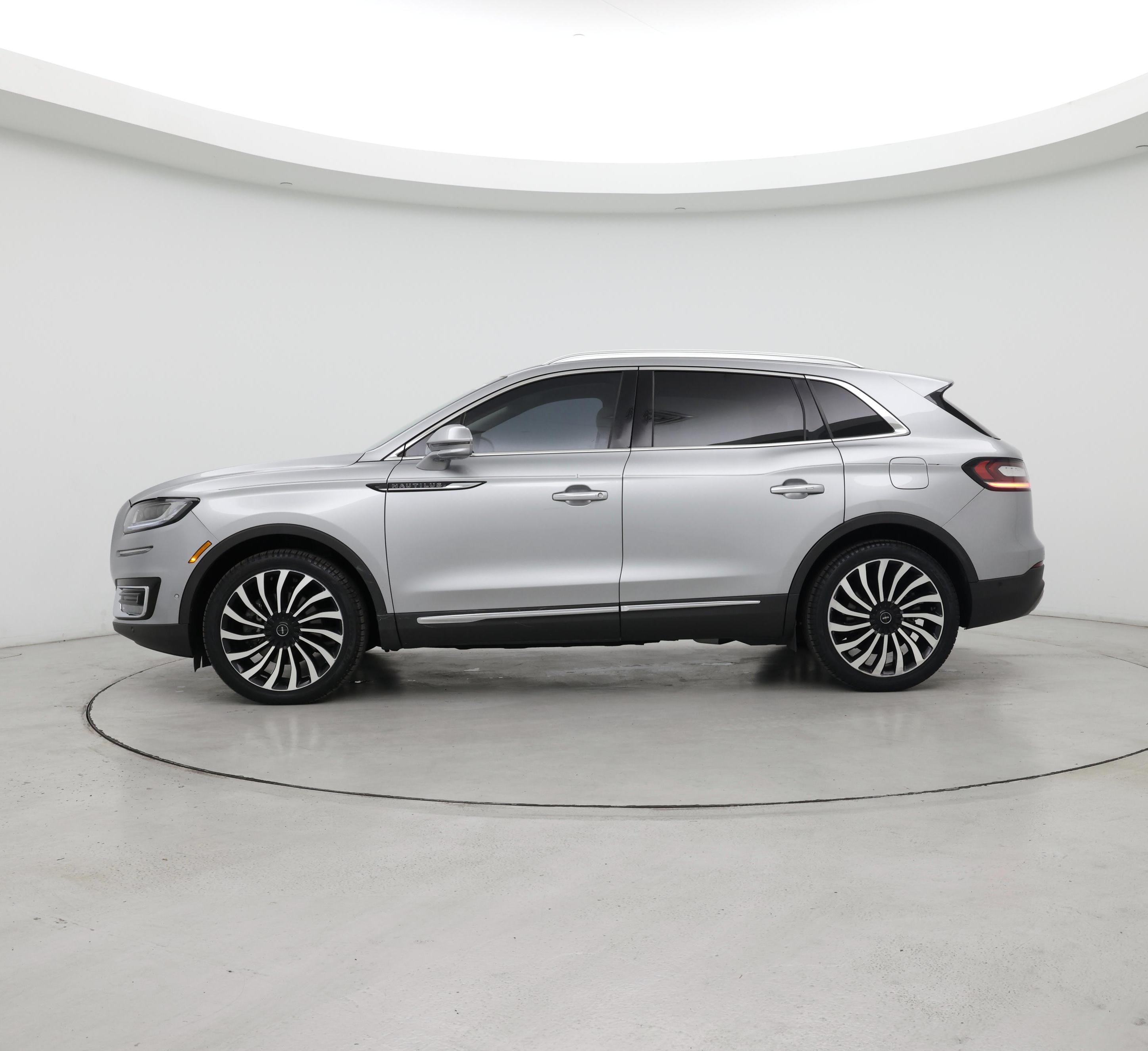 Thumbnail: 2020 Lincoln Nautilus - 3