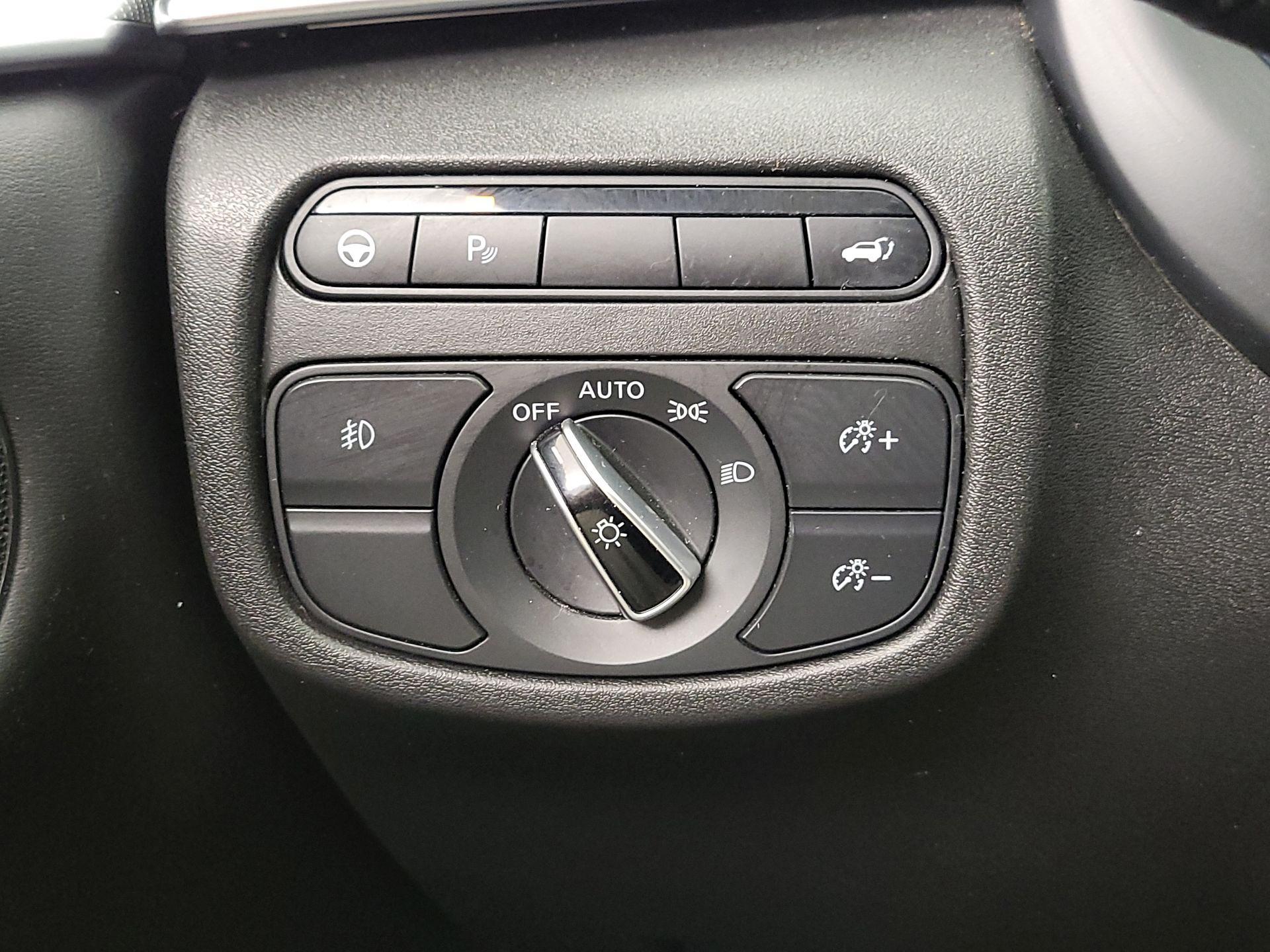 Thumbnail: 2021 INFINITI QX50 - 13