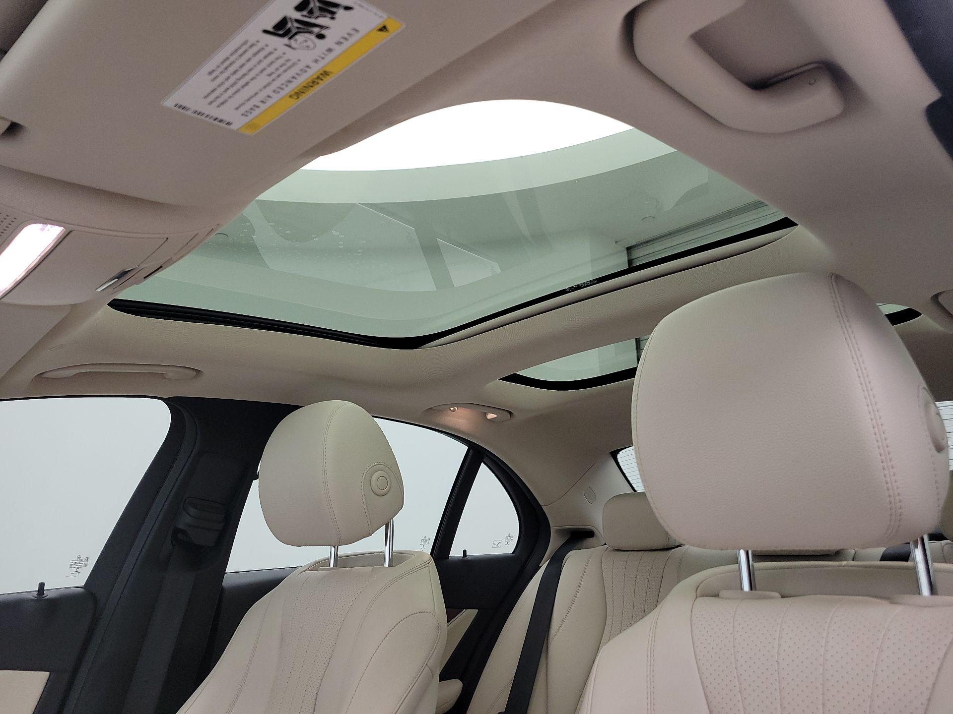 Thumbnail: 2020 Mercedes-Benz E-Class - 20