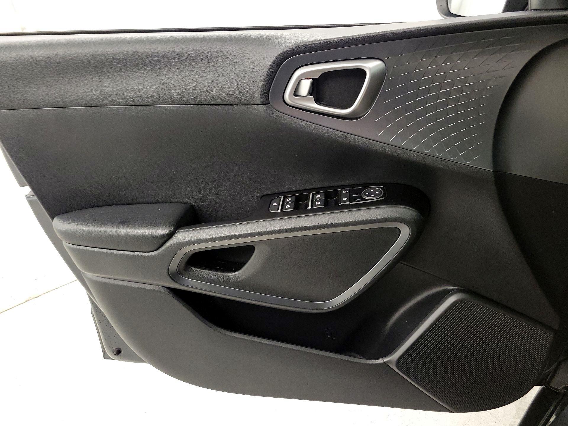 Thumbnail: 2021 Kia Soul - 12