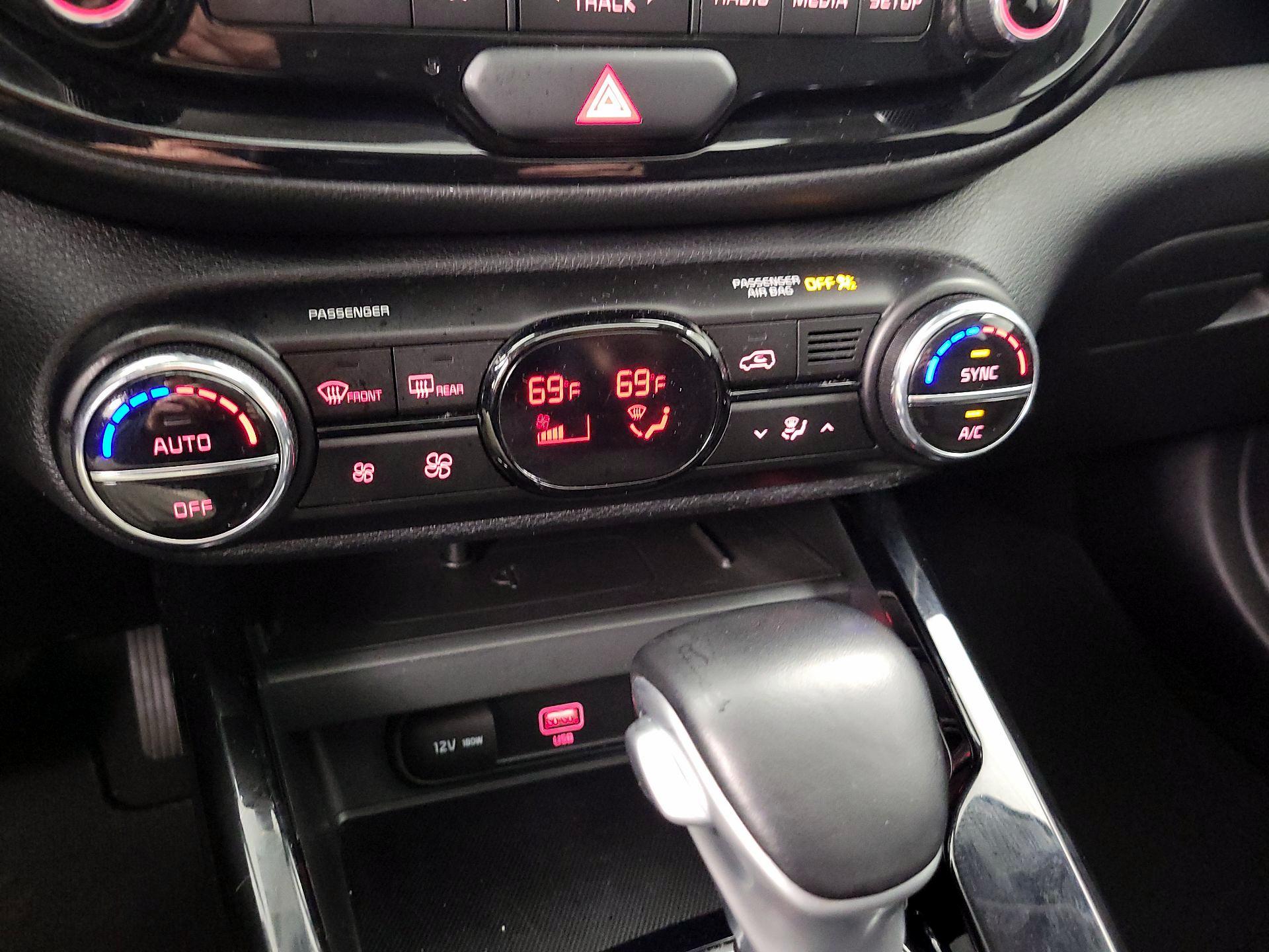 Thumbnail: 2021 Kia Soul - 17