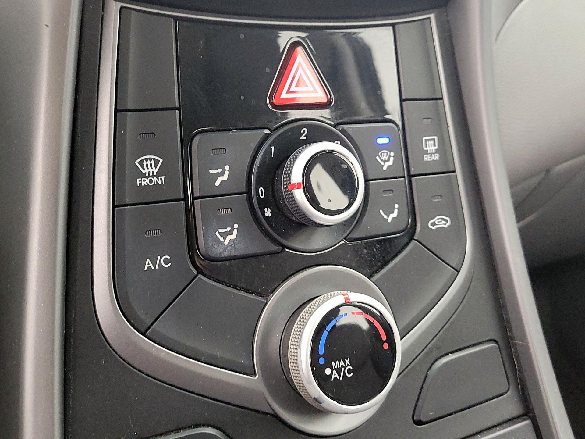 Thumbnail: 2016 Hyundai Elantra - 15