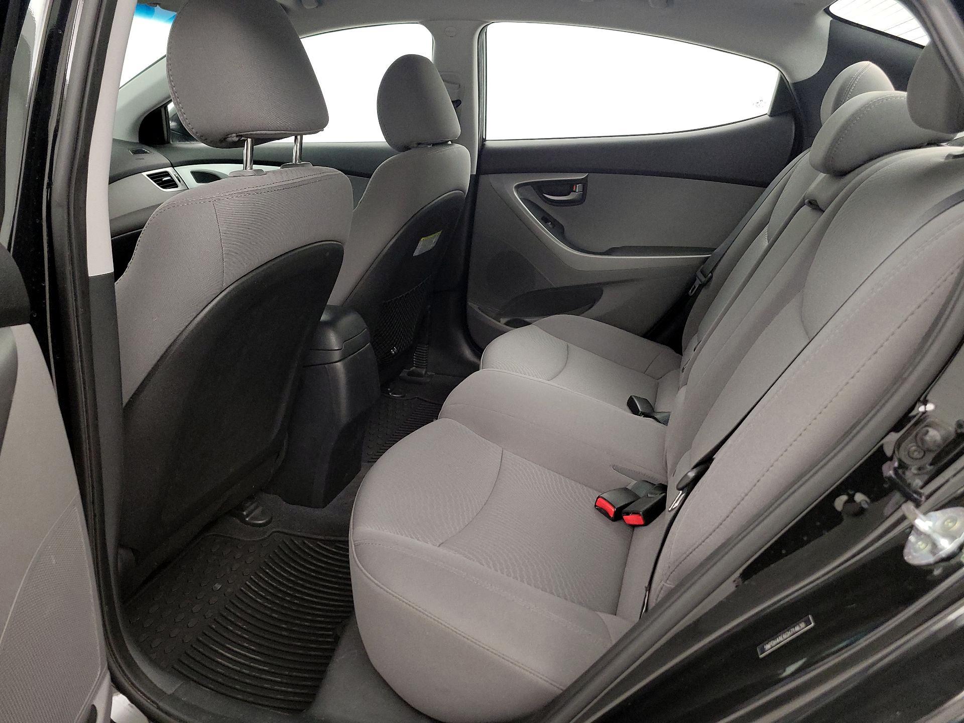 Thumbnail: 2016 Hyundai Elantra - 18