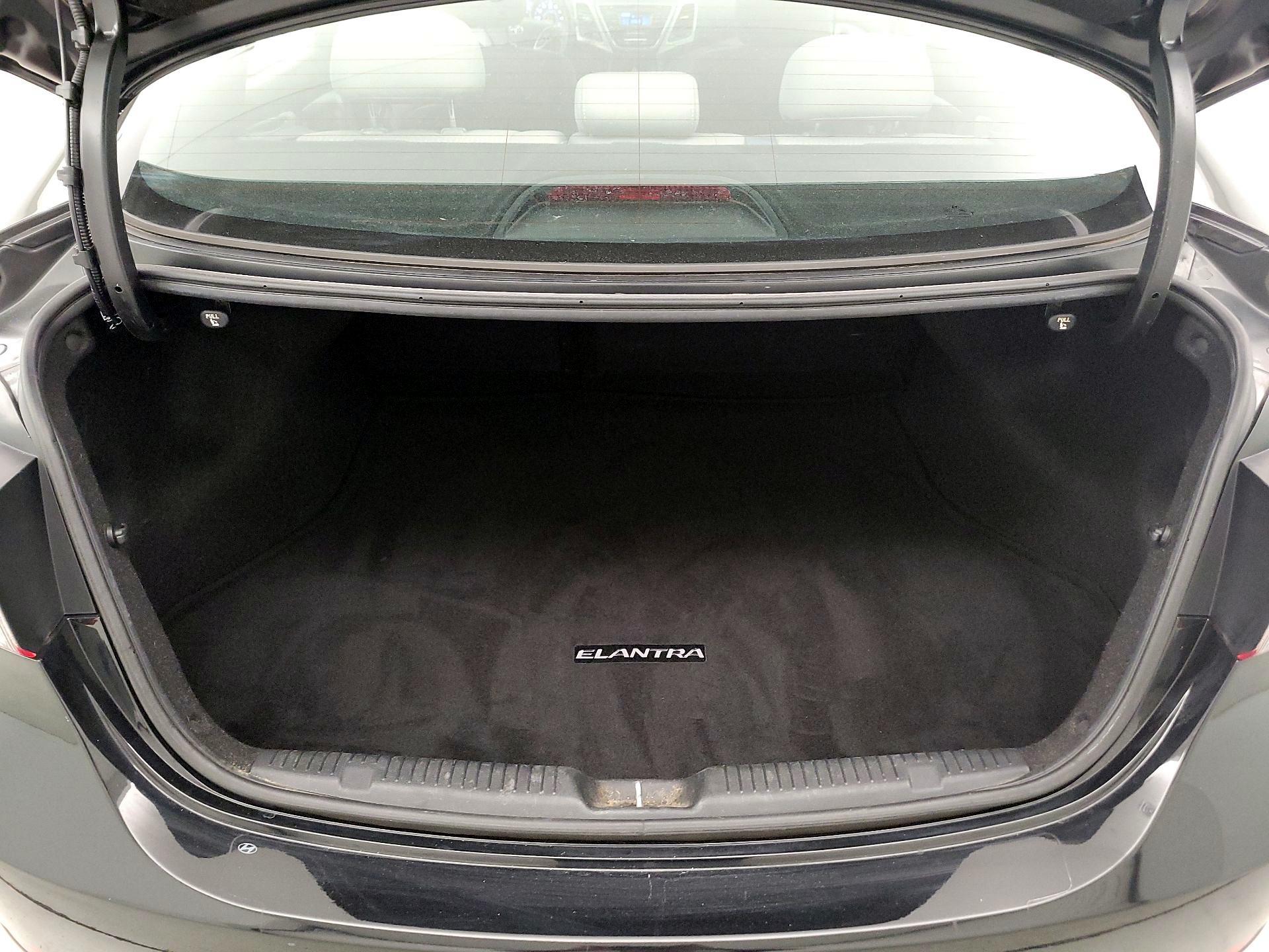 Thumbnail: 2016 Hyundai Elantra - 19