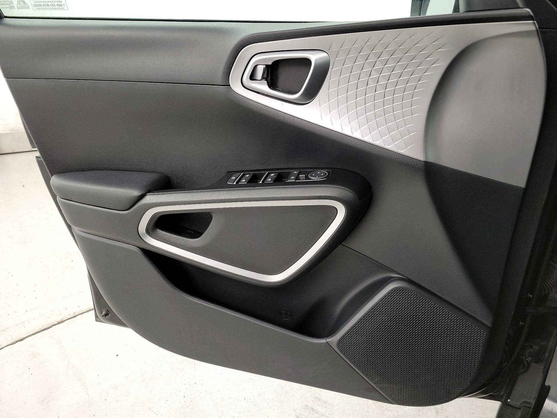 Thumbnail: 2024 Kia Soul - 12