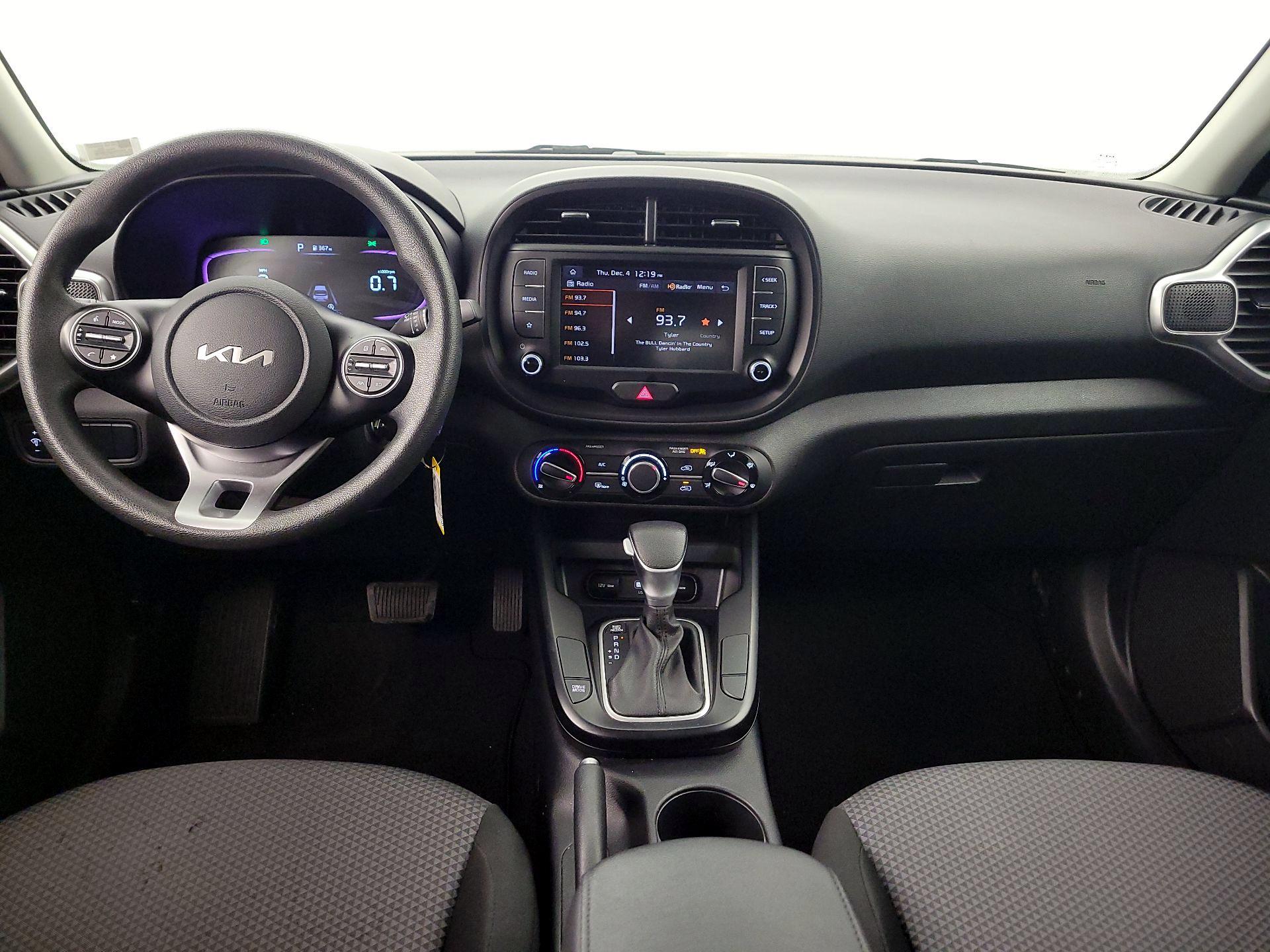 Thumbnail: 2023 Kia Soul - 9