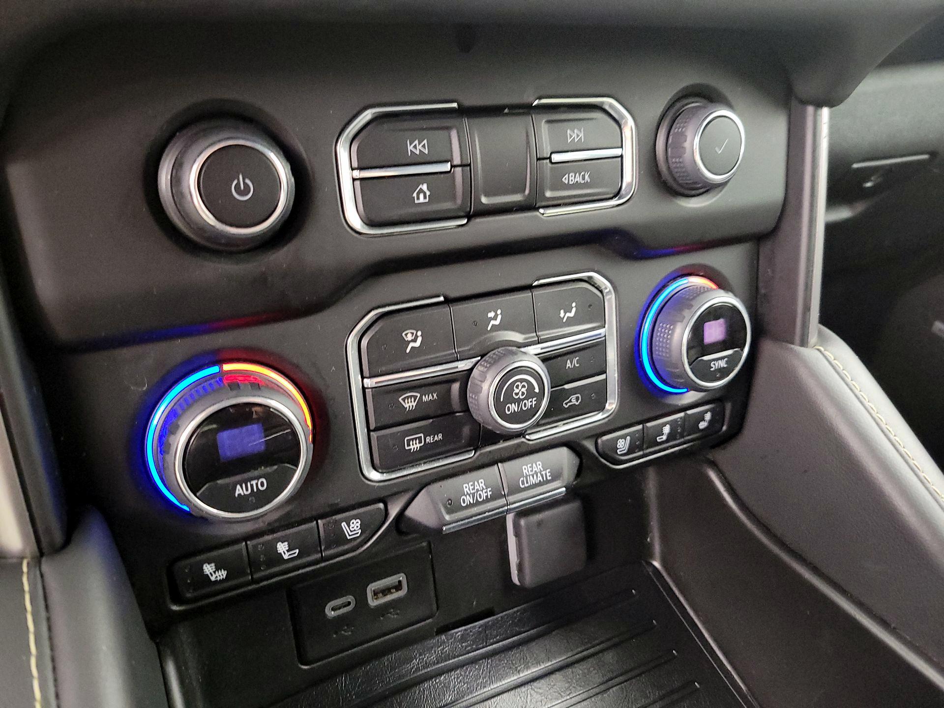 Thumbnail: 2023 Chevrolet Suburban - 16