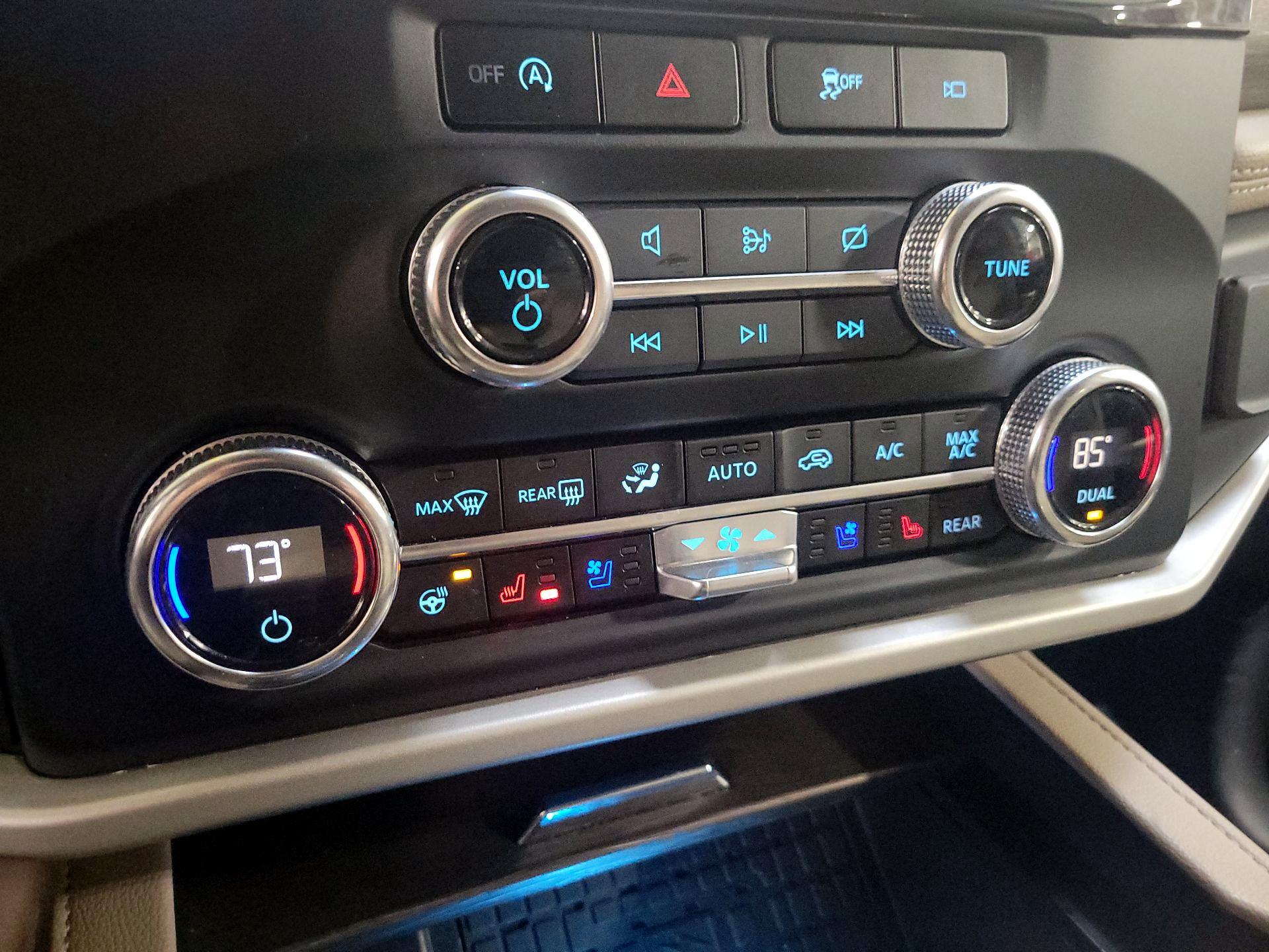 Thumbnail: 2023 Ford Expedition - 17