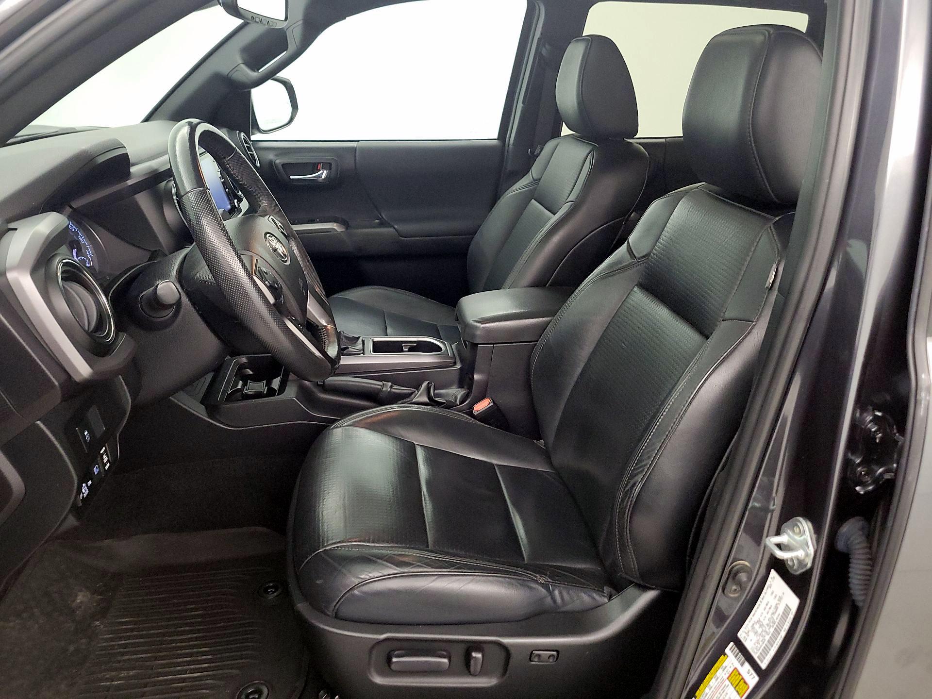 Thumbnail: 2021 Toyota Tacoma - 11