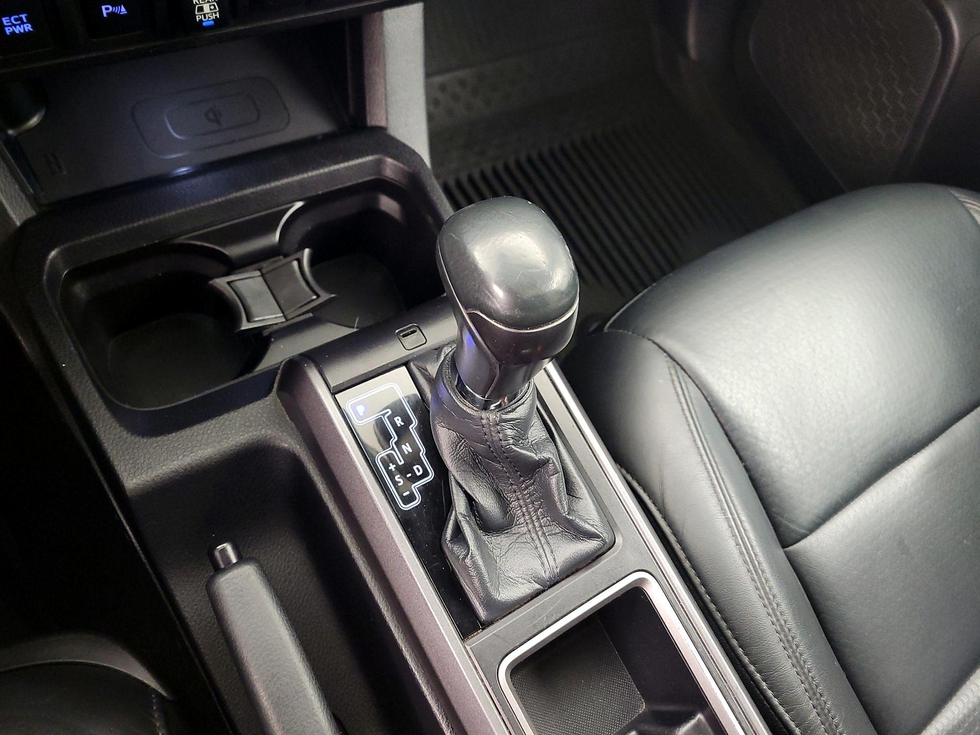 Thumbnail: 2021 Toyota Tacoma - 18