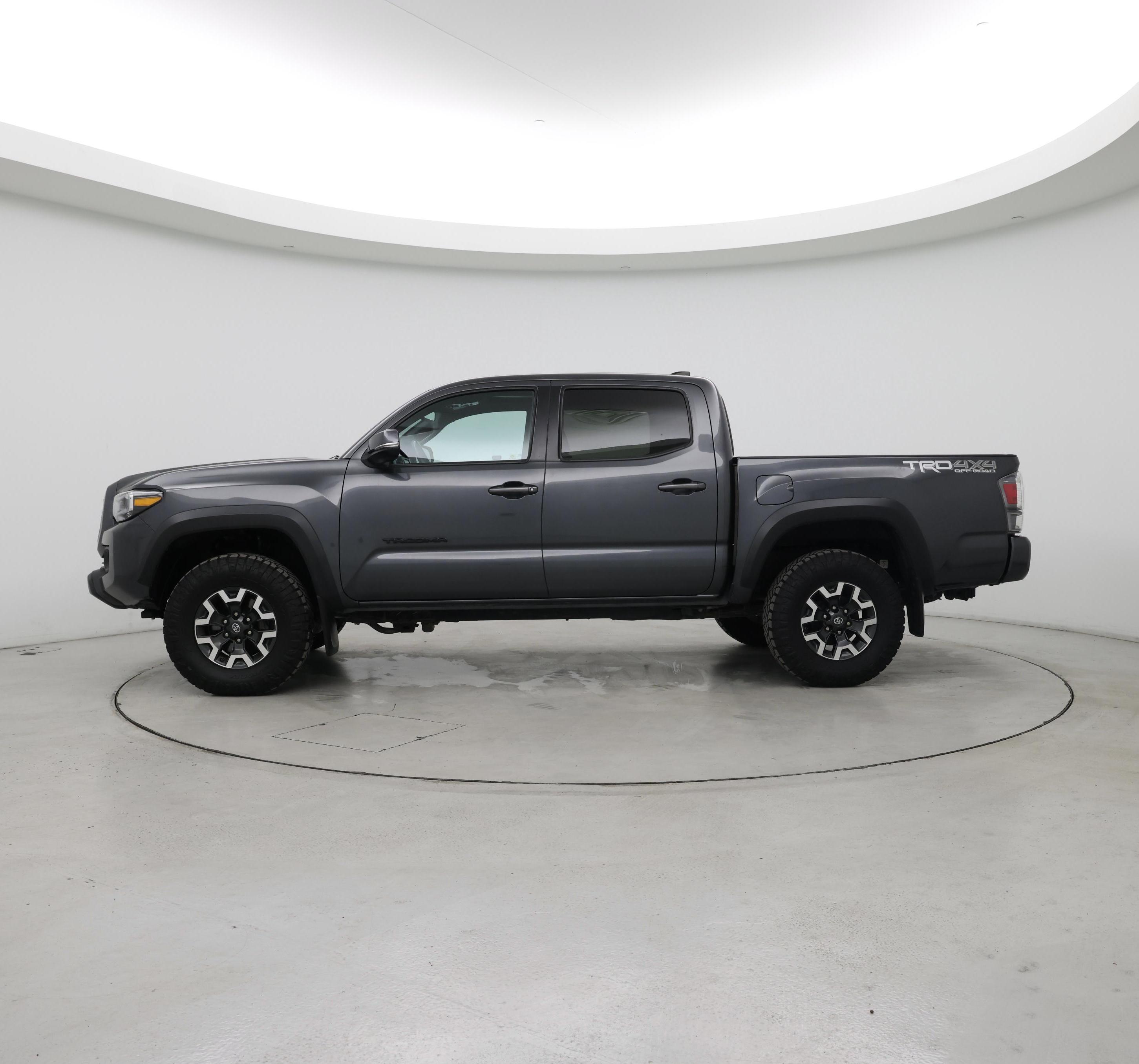 Thumbnail: 2021 Toyota Tacoma - 3