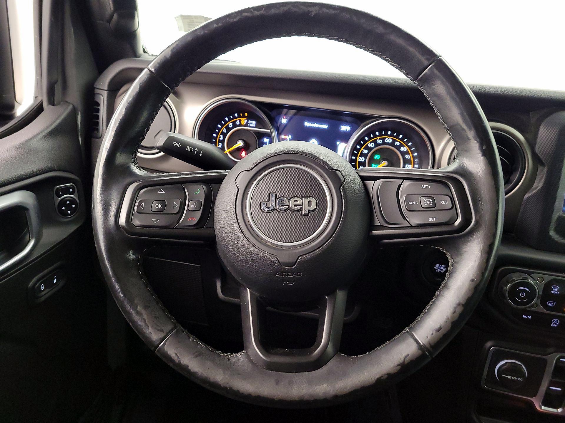 Thumbnail: 2021 Jeep Gladiator - 10