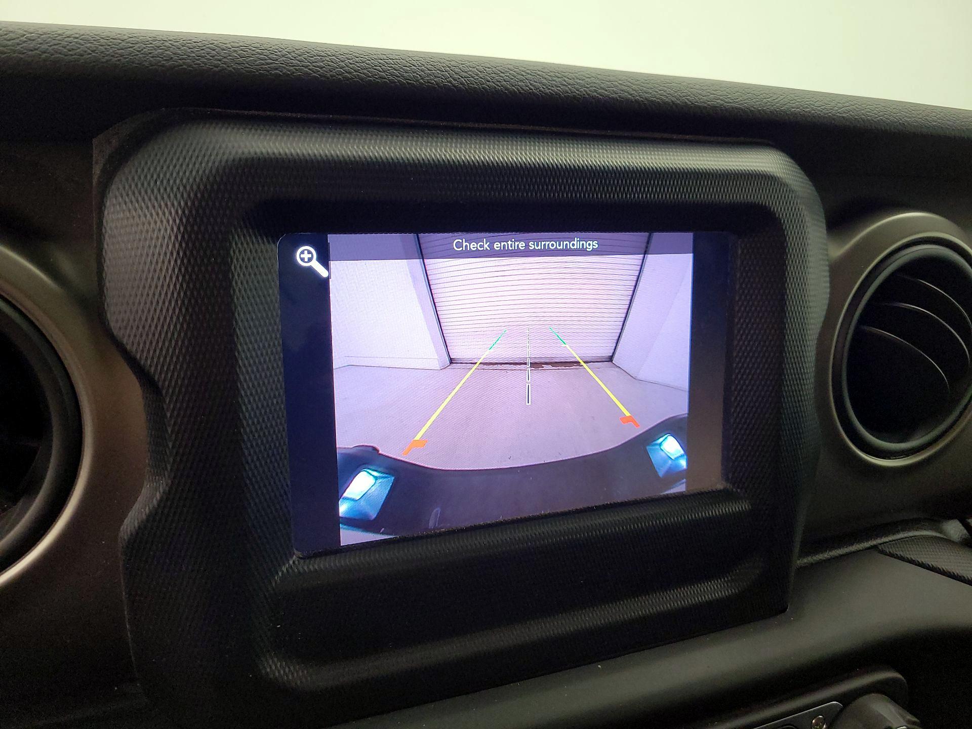 Thumbnail: 2021 Jeep Gladiator - 14