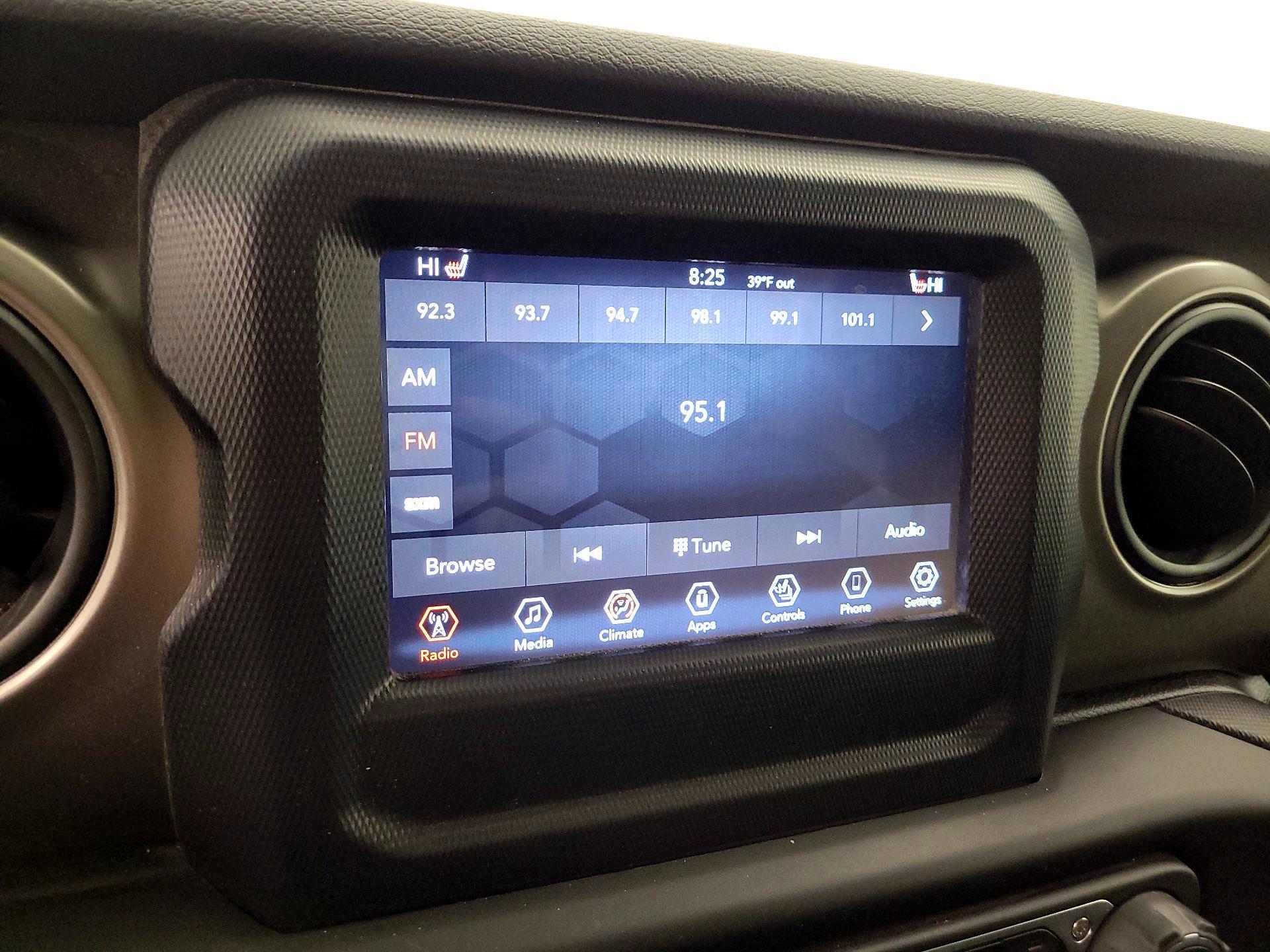 Thumbnail: 2021 Jeep Gladiator - 15