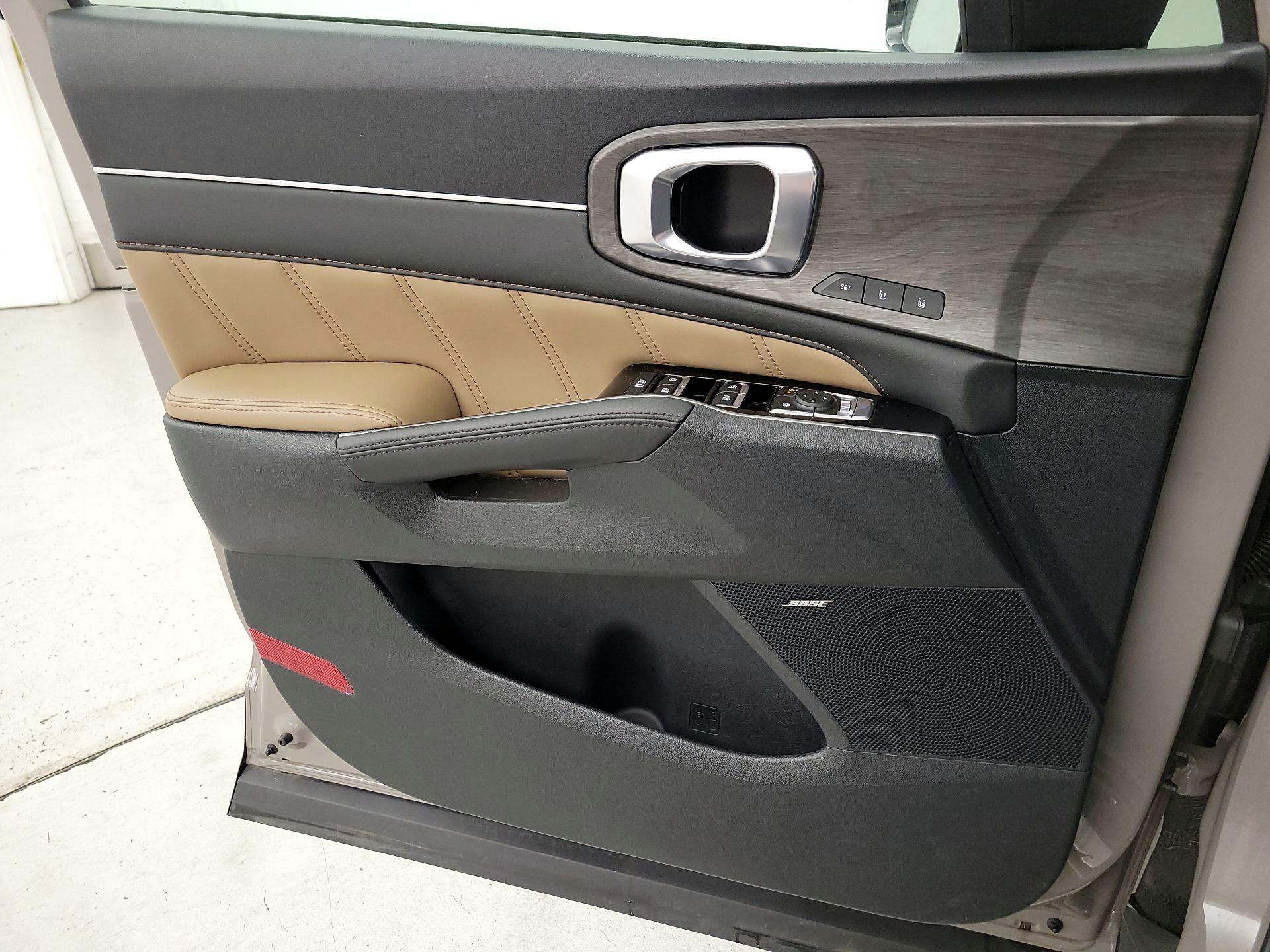 Thumbnail: 2024 Kia Sorento - 12