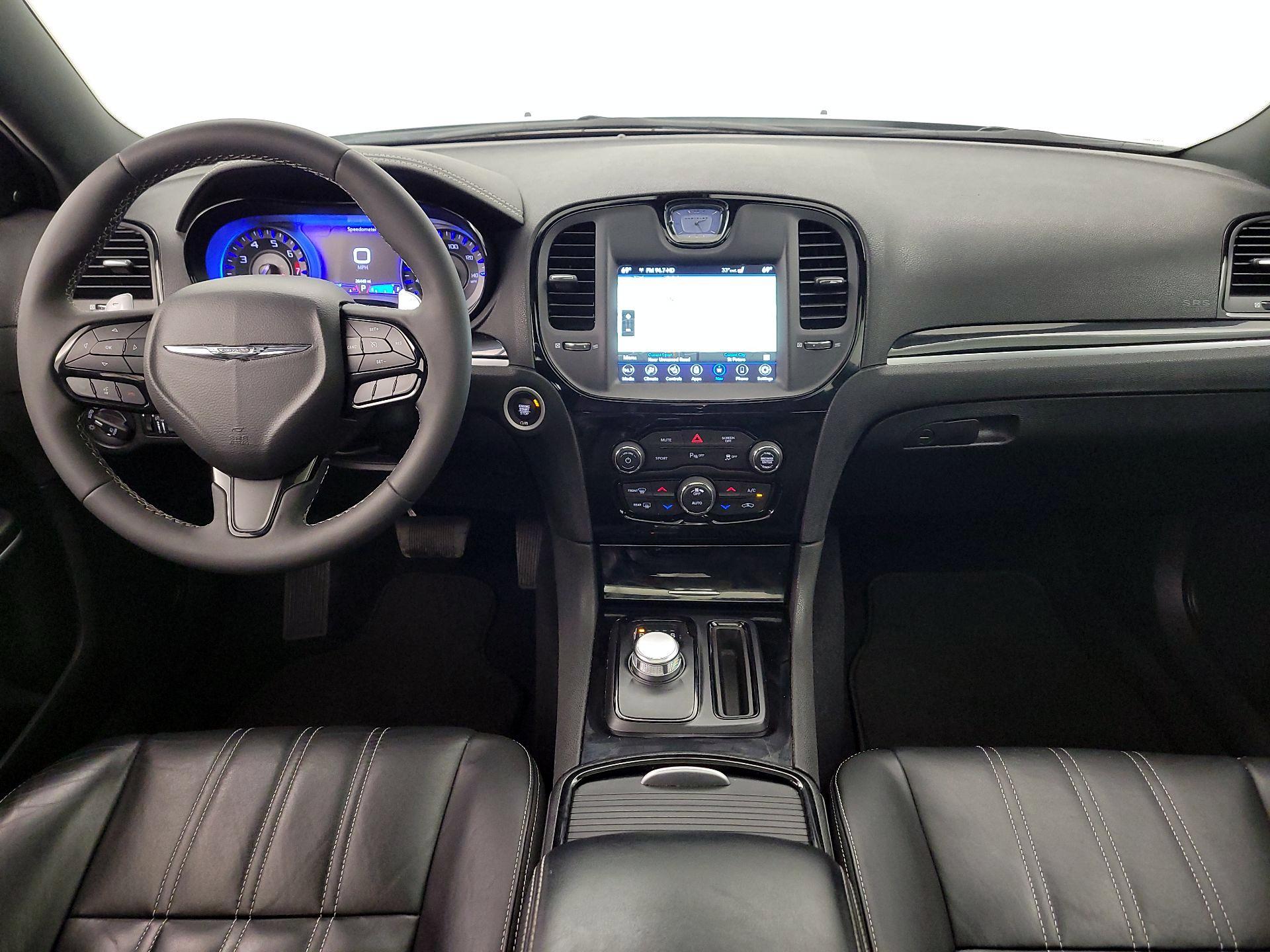 Thumbnail: 2023 Chrysler 300 - 9