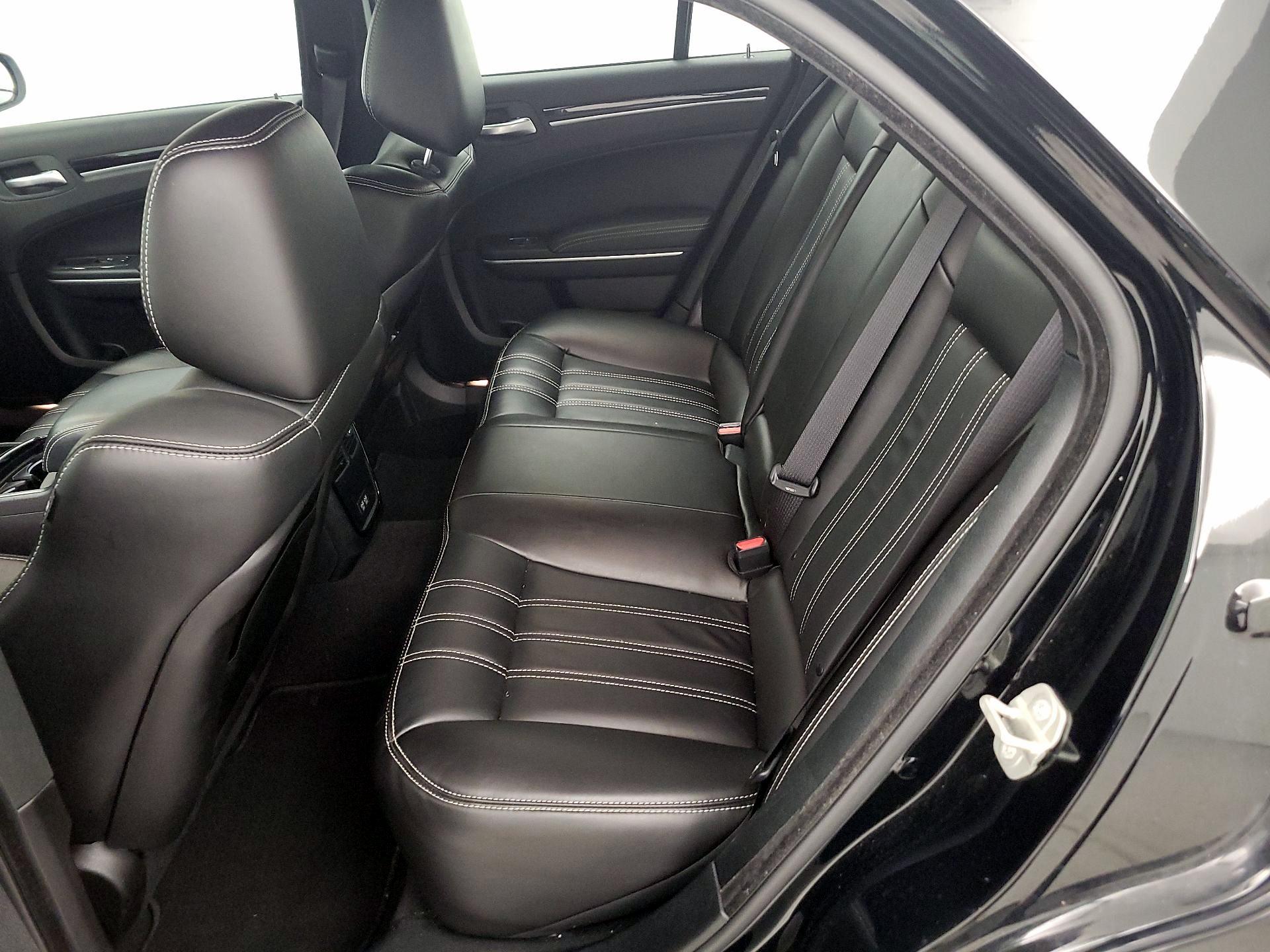 Thumbnail: 2023 Chrysler 300 - 19