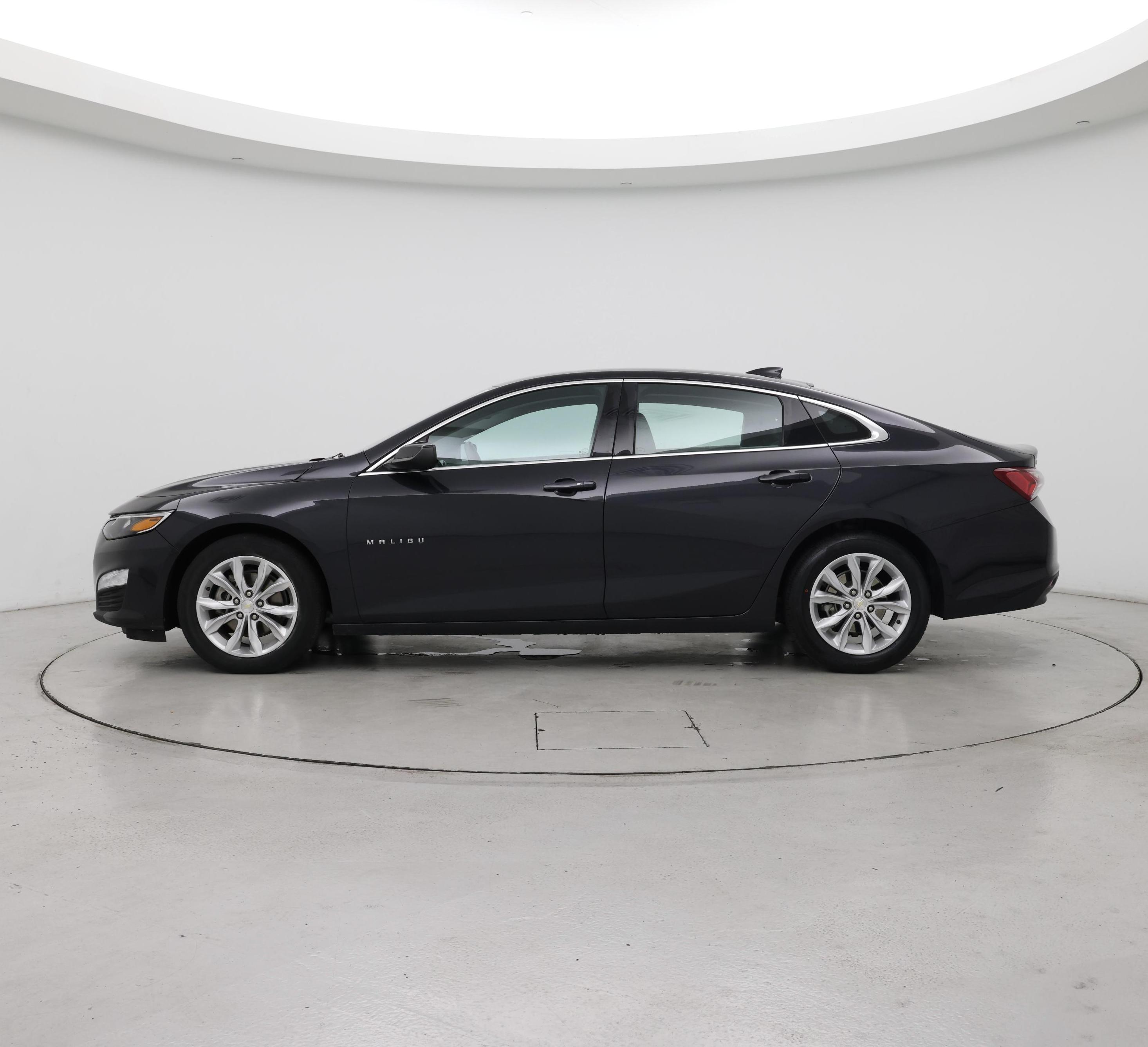 Thumbnail: 2022 Chevrolet Malibu - 3