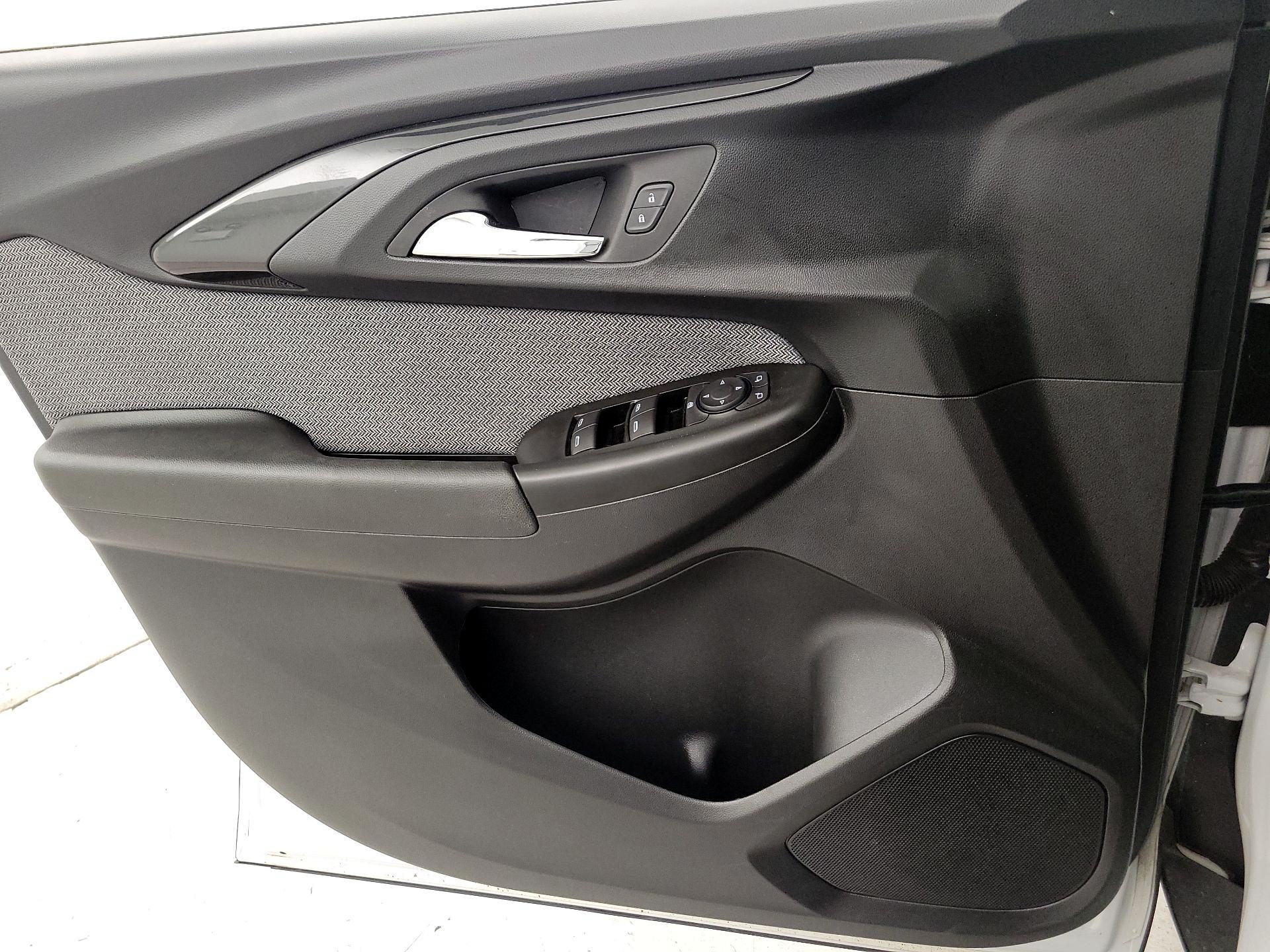 Thumbnail: 2022 Chevrolet TrailBlazer - 12