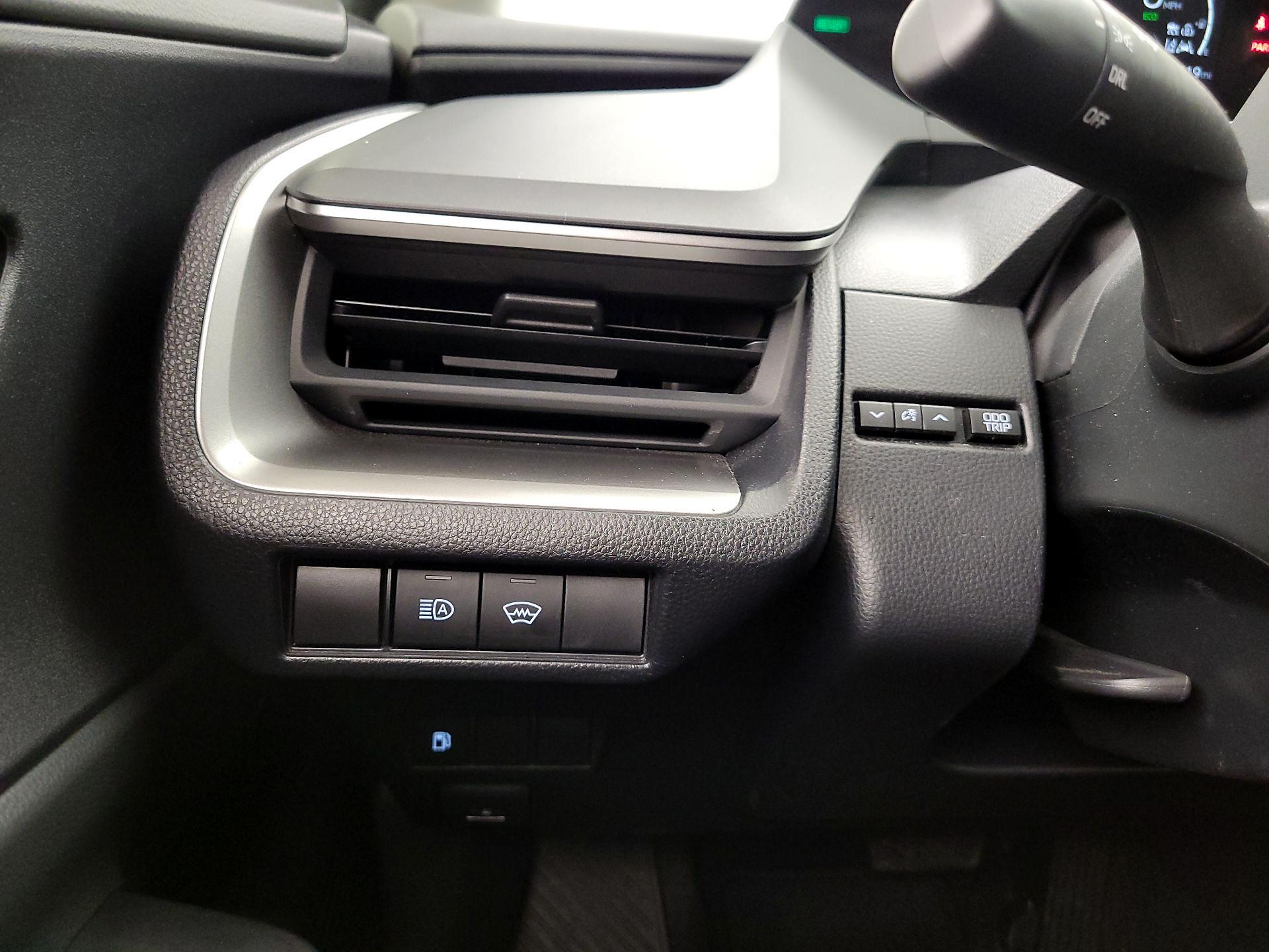 Thumbnail: 2024 Toyota Prius - 13