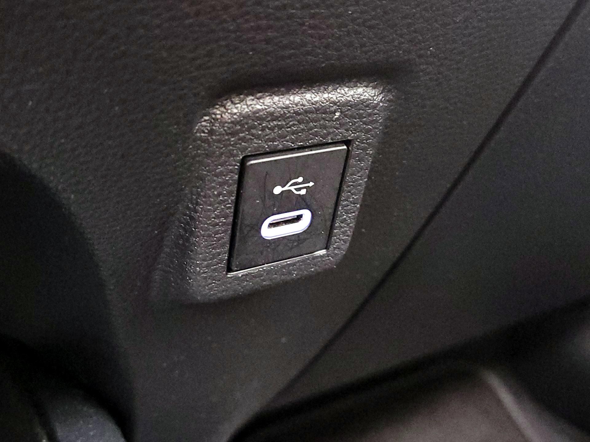 Thumbnail: 2023 Toyota Corolla - 18