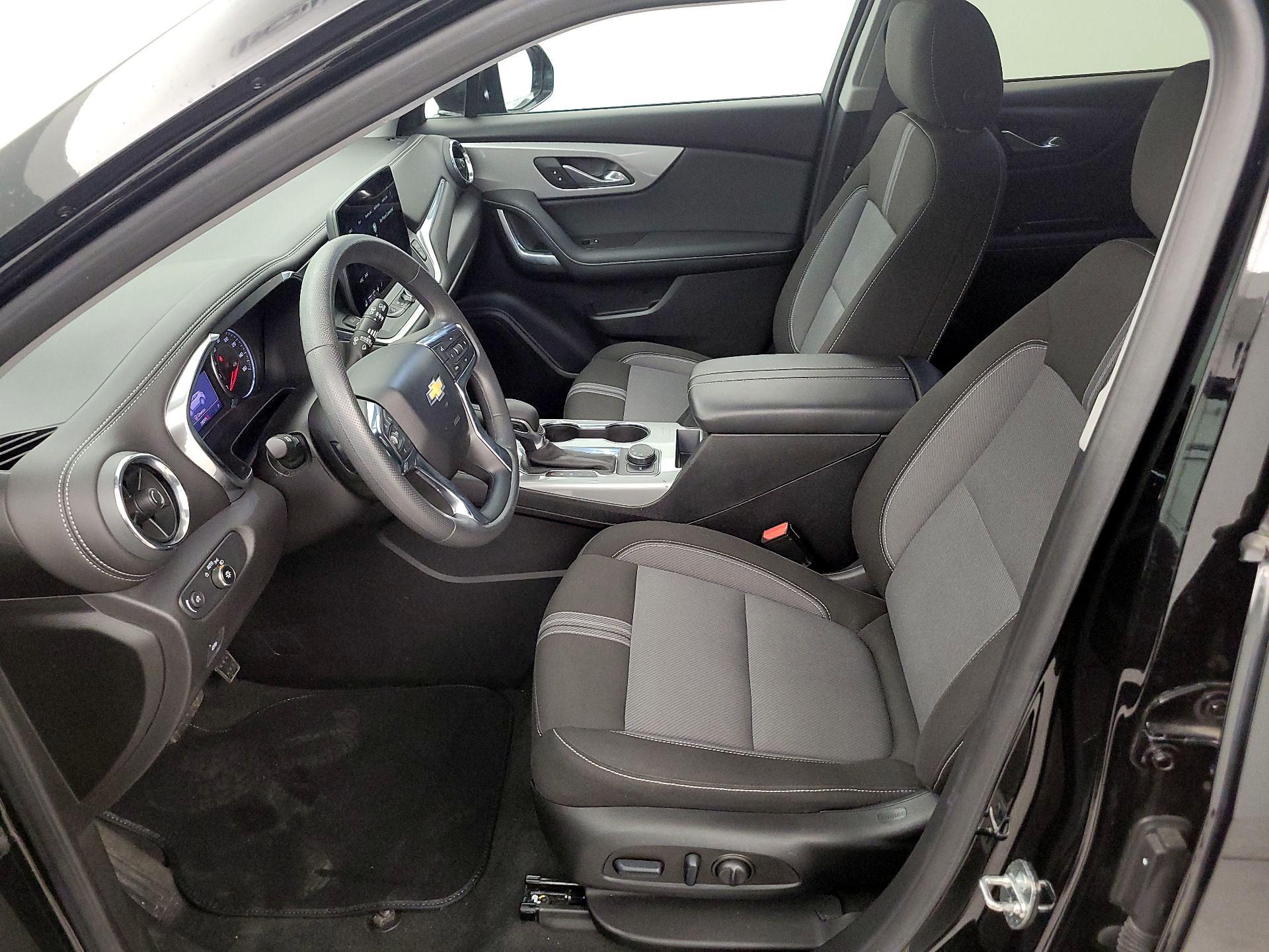 Thumbnail: 2023 Chevrolet Blazer - 11