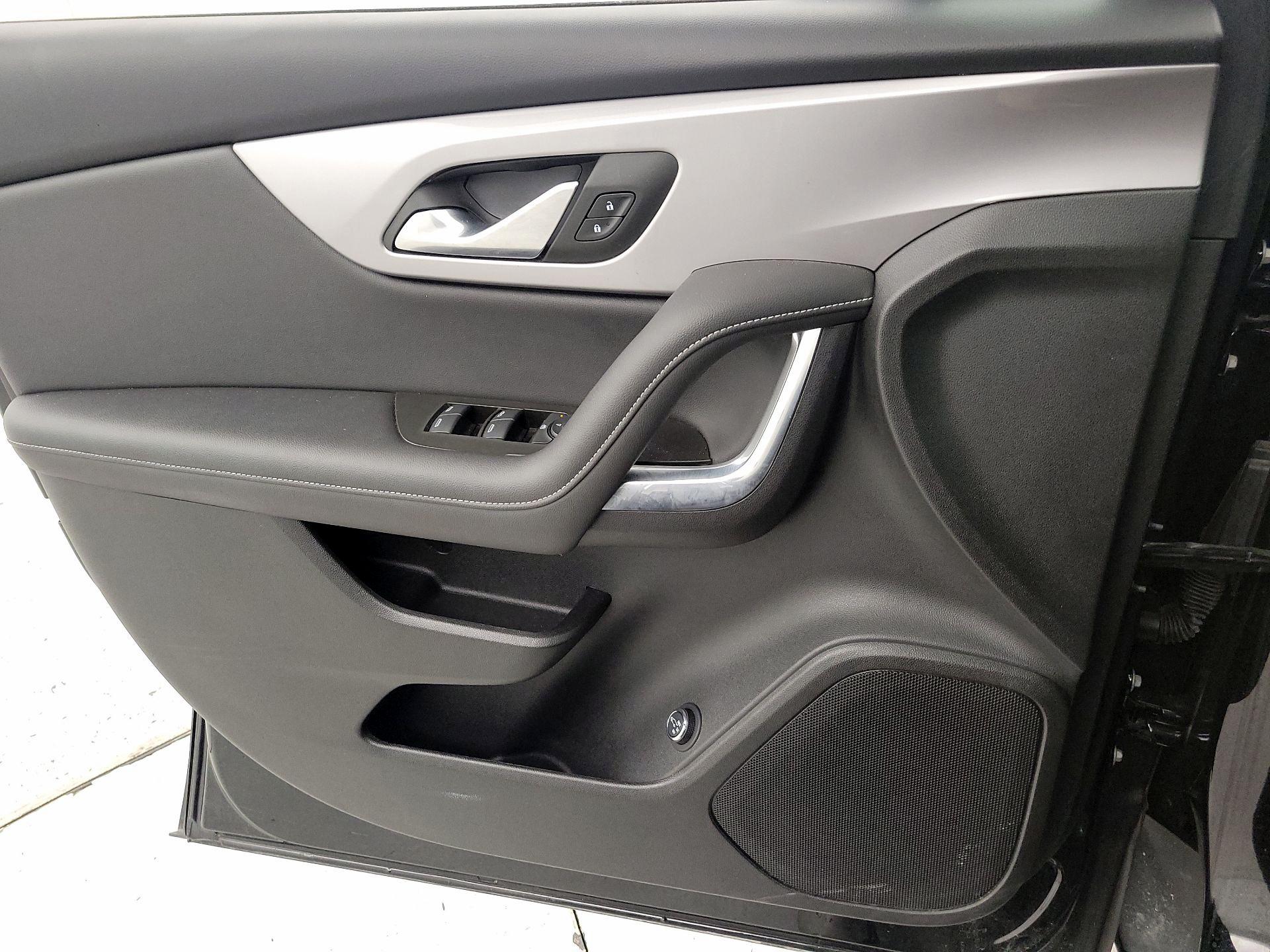 Thumbnail: 2023 Chevrolet Blazer - 12