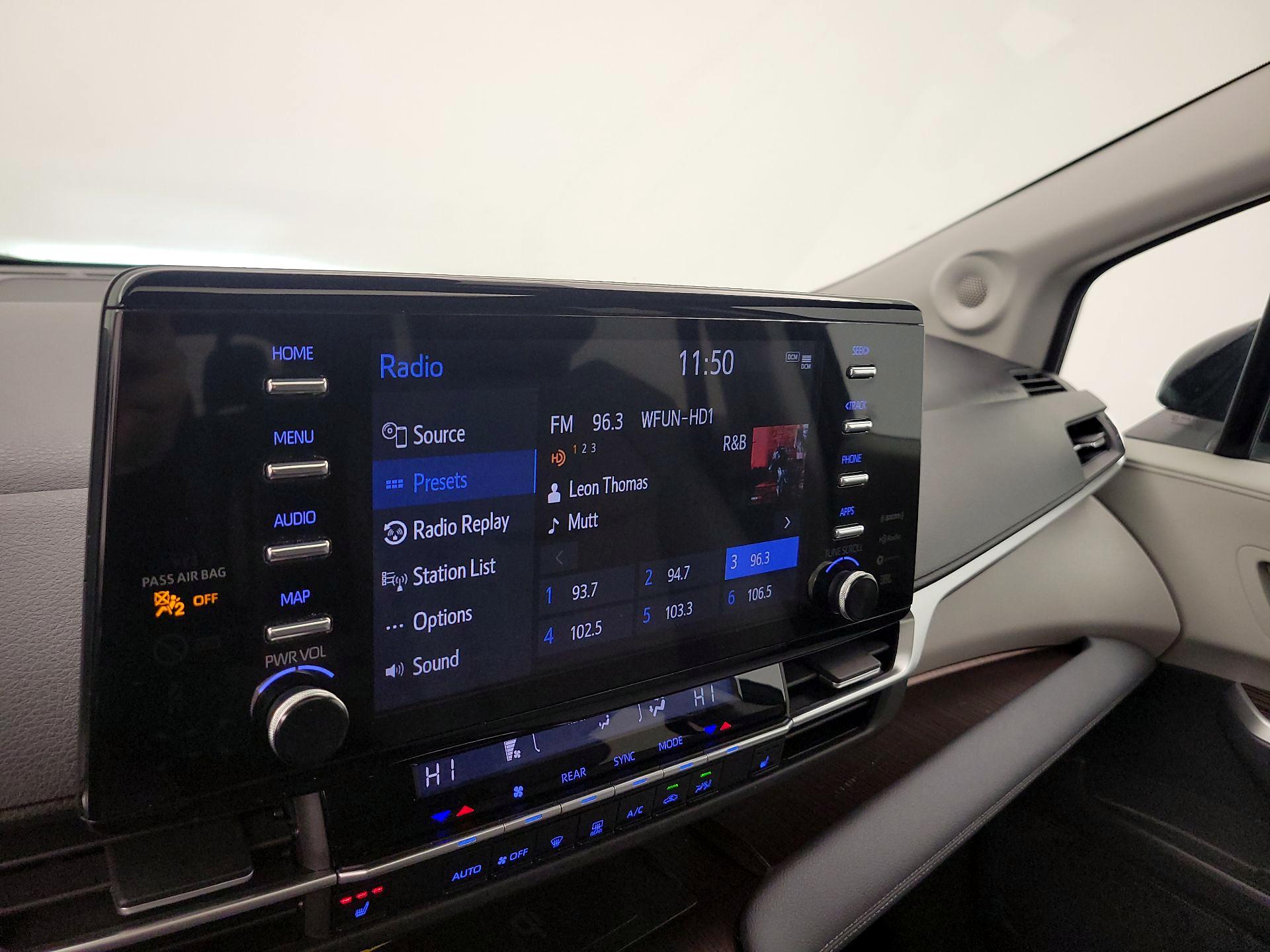 Thumbnail: 2024 Toyota Sienna - 16