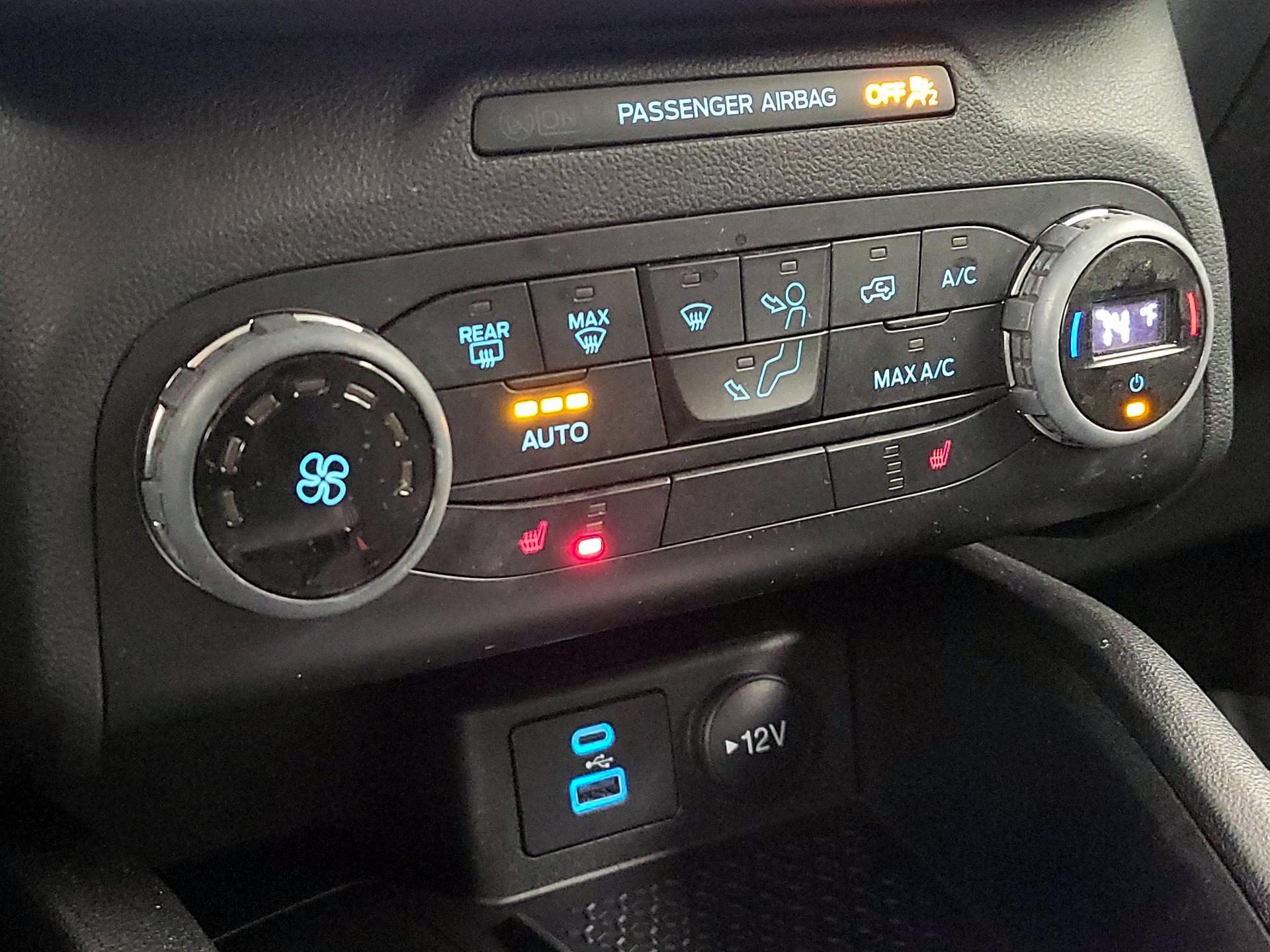 Thumbnail: 2021 Ford Bronco Sport - 17