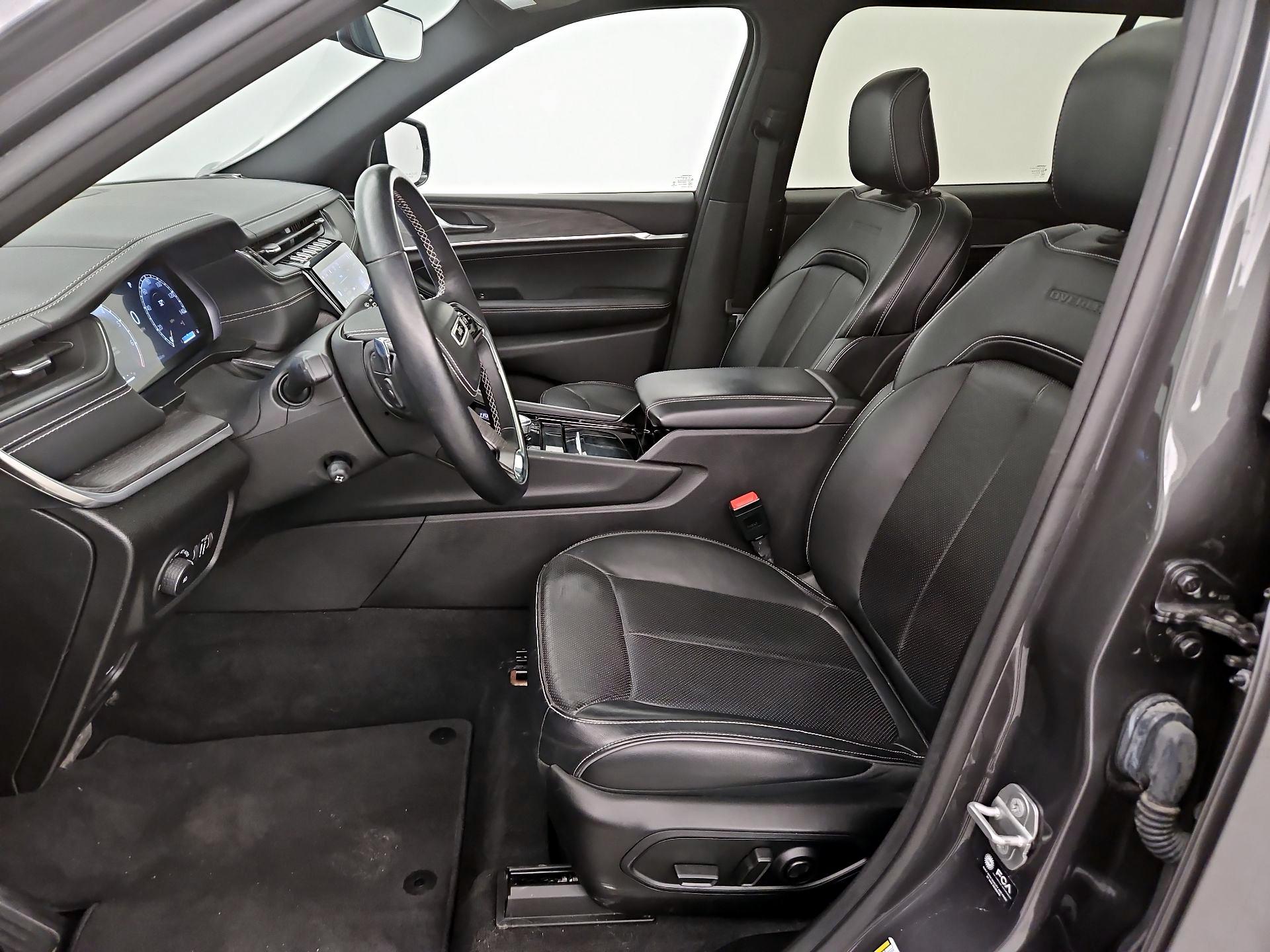 Thumbnail: 2022 Jeep Grand Cherokee L - 11