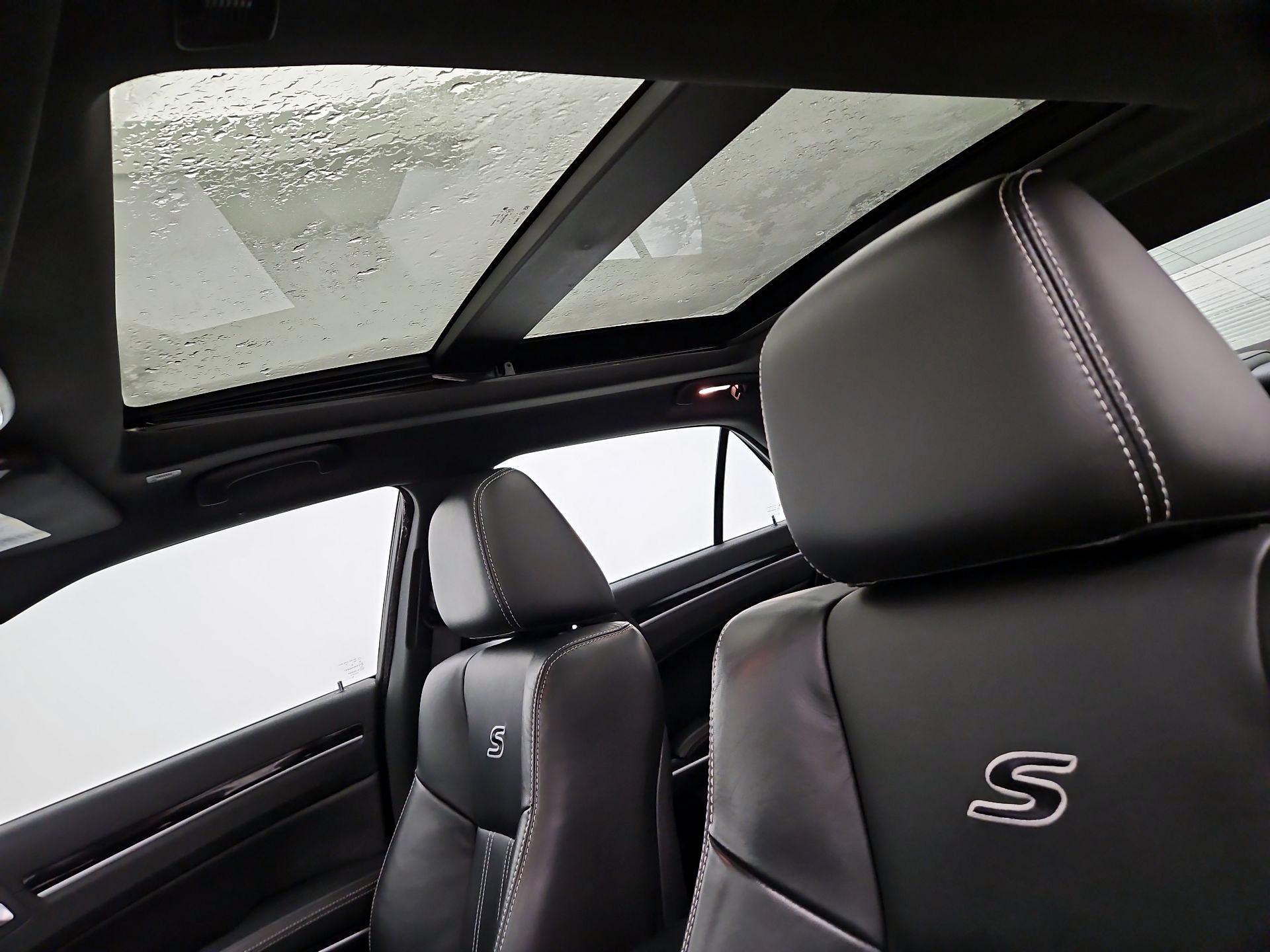 Thumbnail: 2023 Chrysler 300 - 20