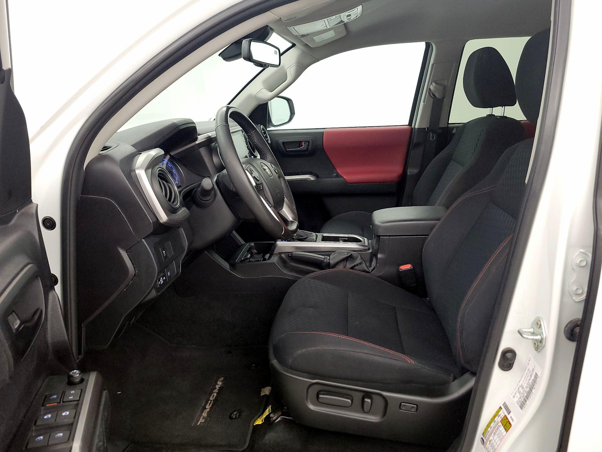 Thumbnail: 2023 Toyota Tacoma - 11