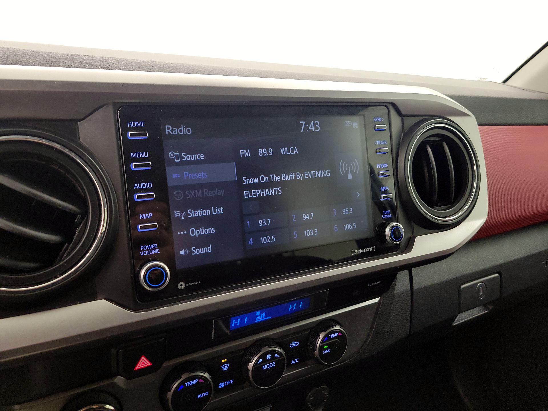 Thumbnail: 2023 Toyota Tacoma - 15