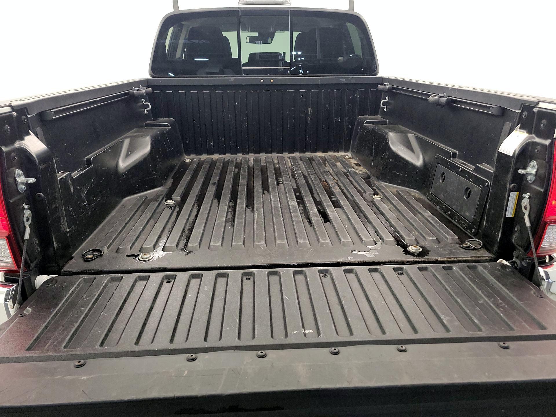 Thumbnail: 2023 Toyota Tacoma - 20