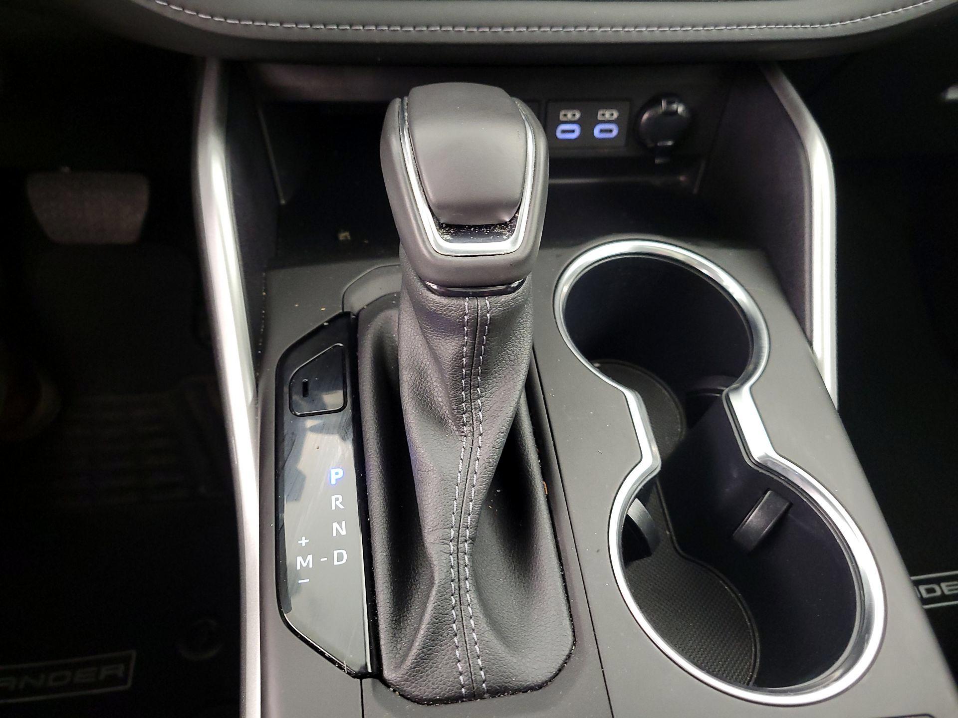 Thumbnail: 2024 Toyota Highlander - 17