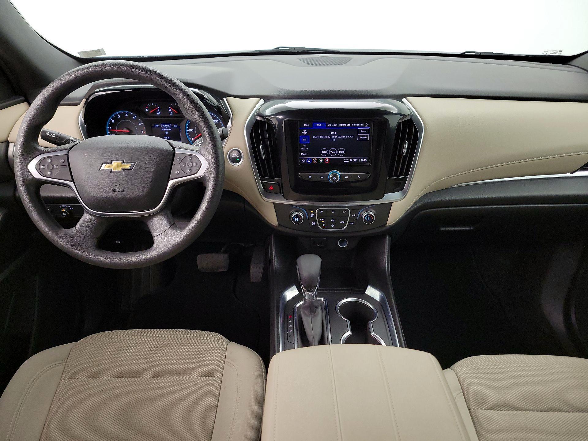 Thumbnail: 2022 Chevrolet Traverse - 9