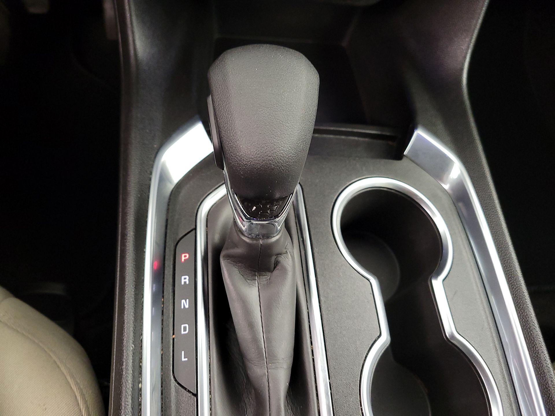 Thumbnail: 2022 Chevrolet Traverse - 17