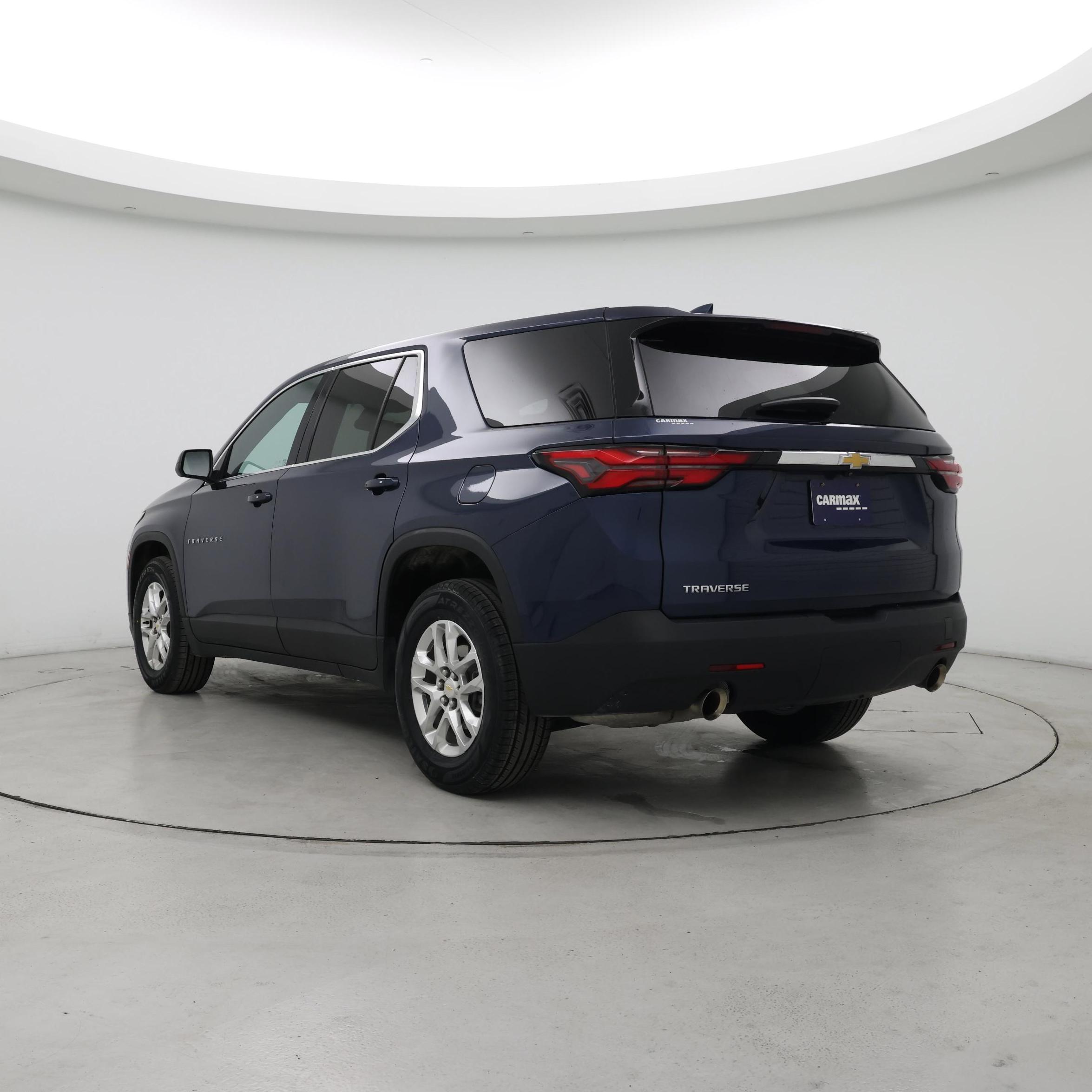 Thumbnail: 2022 Chevrolet Traverse - 2