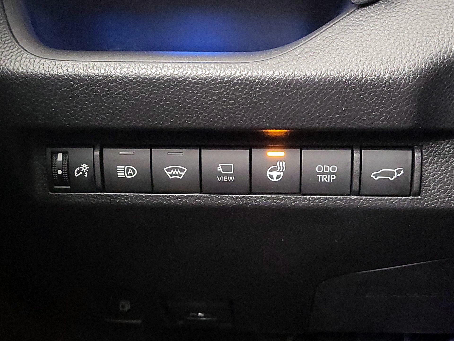 Thumbnail: 2023 Toyota RAV4 - 13