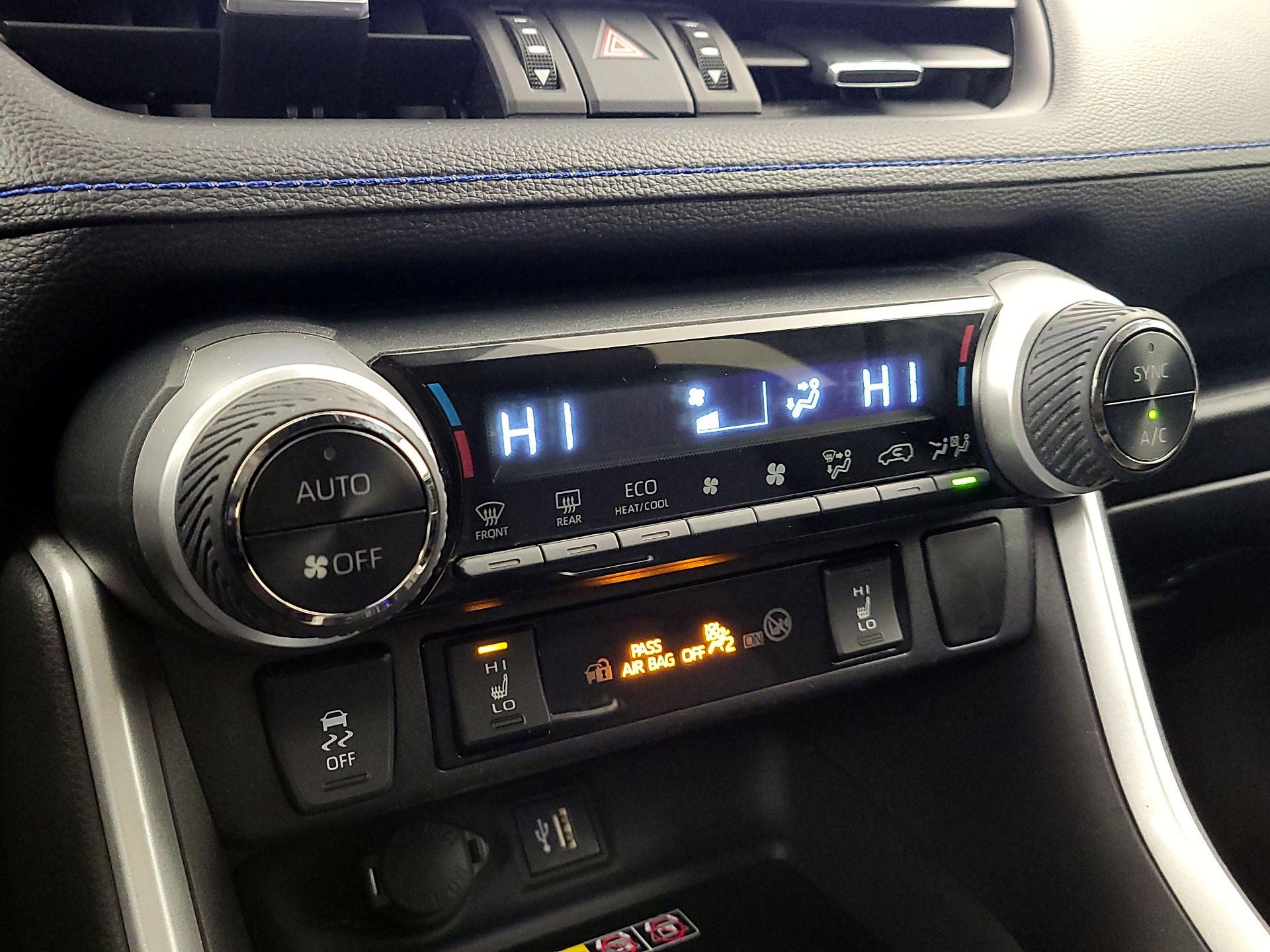 Thumbnail: 2023 Toyota RAV4 - 16