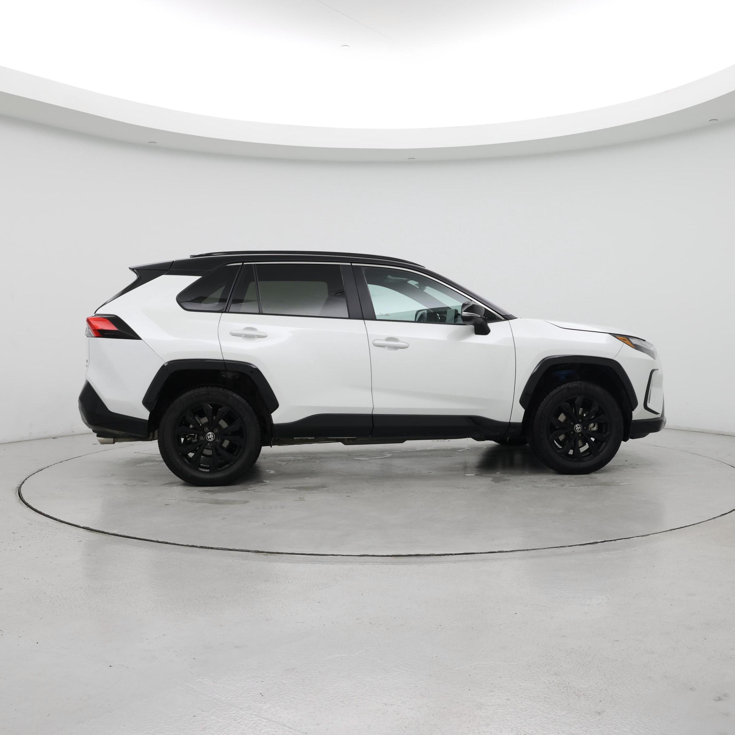 Thumbnail: 2023 Toyota RAV4 - 7