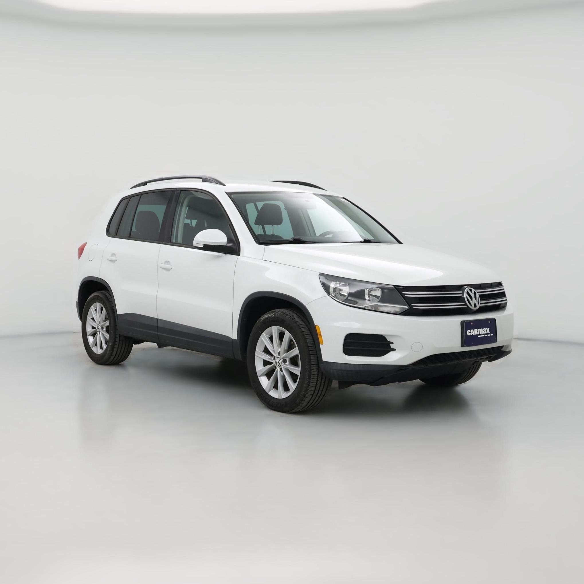 Thumbnail: 2015 Volkswagen Tiguan - 1