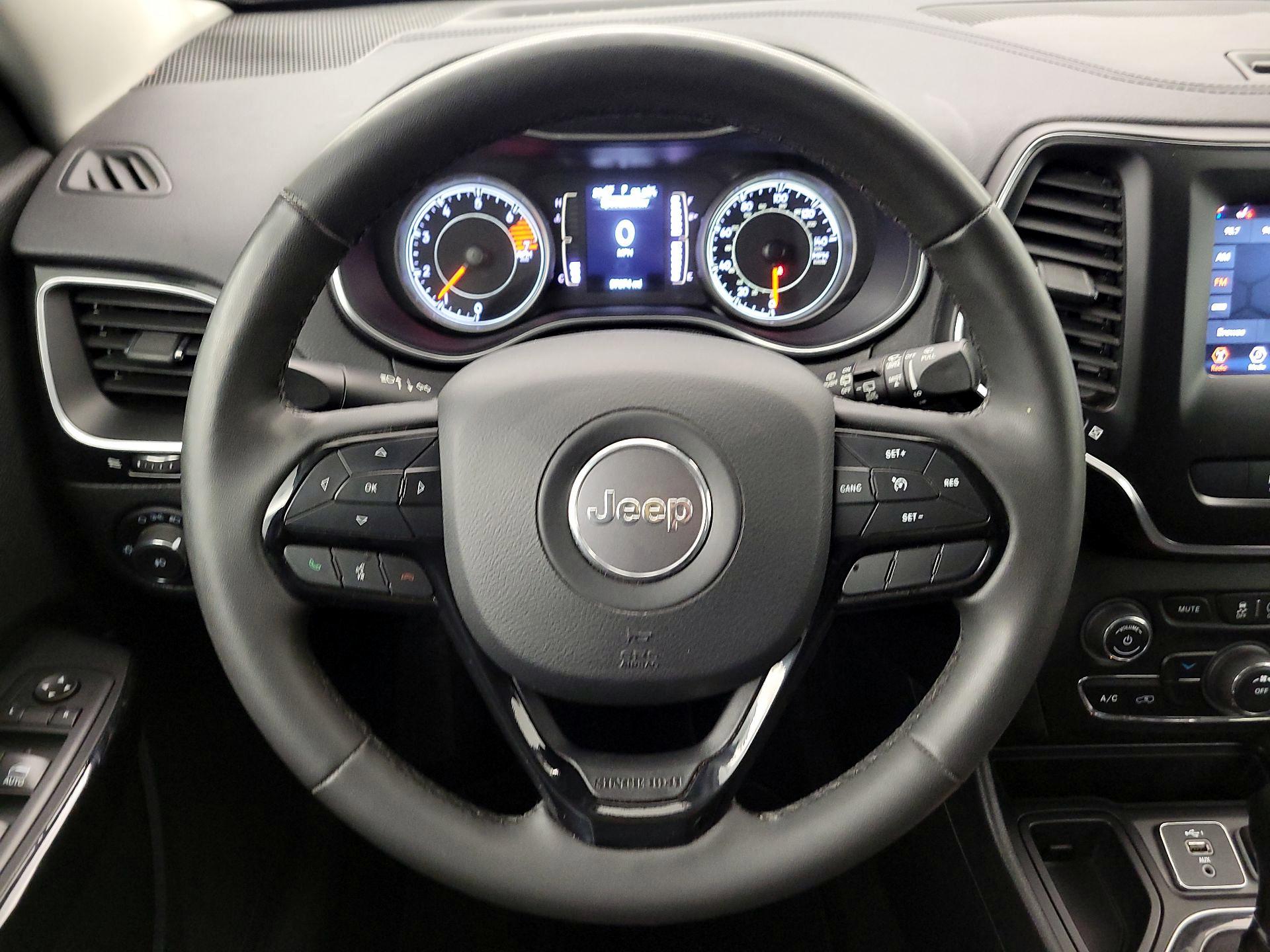 Thumbnail: 2021 Jeep Cherokee - 10