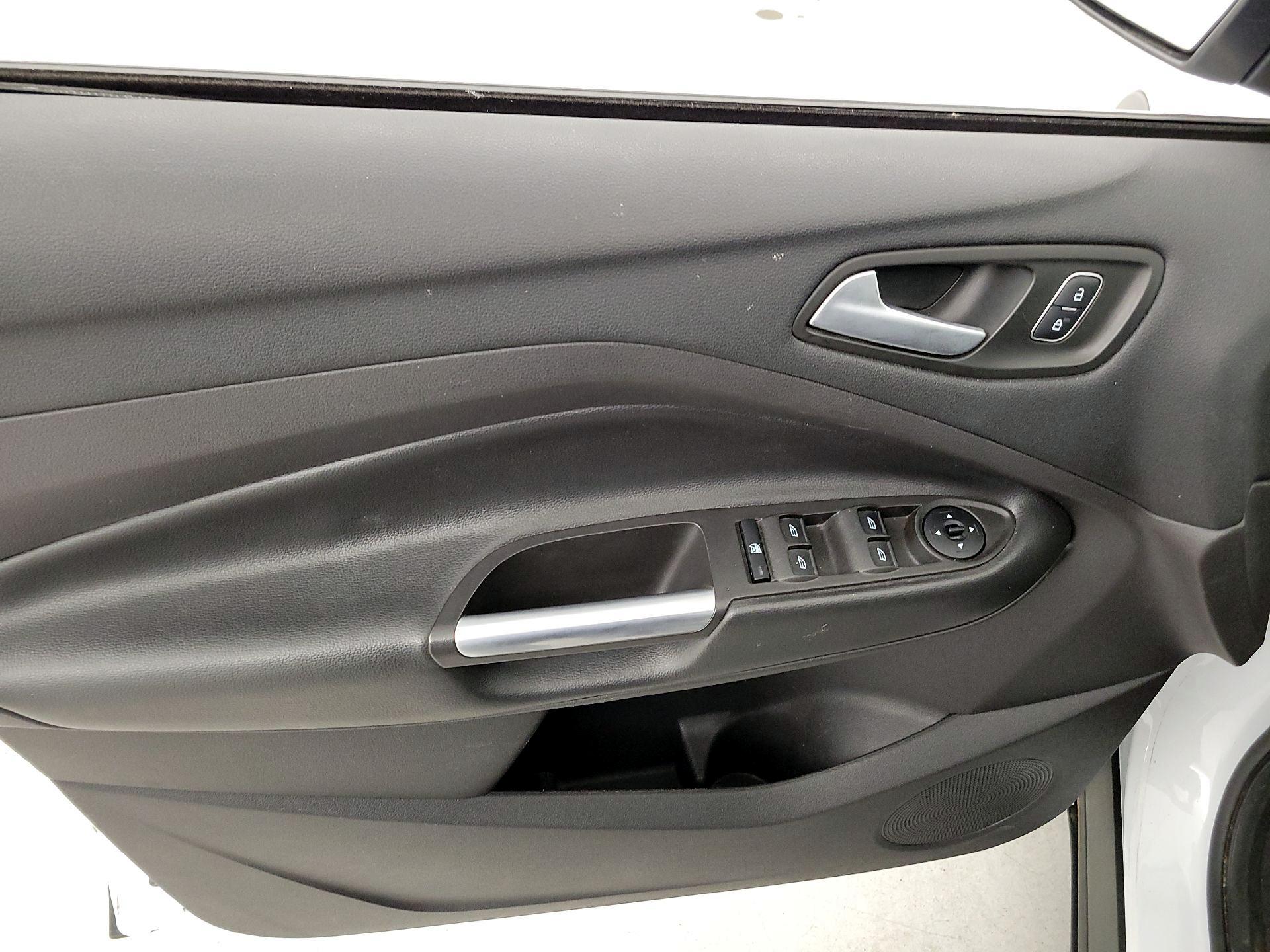 Thumbnail: 2018 Ford Escape - 12