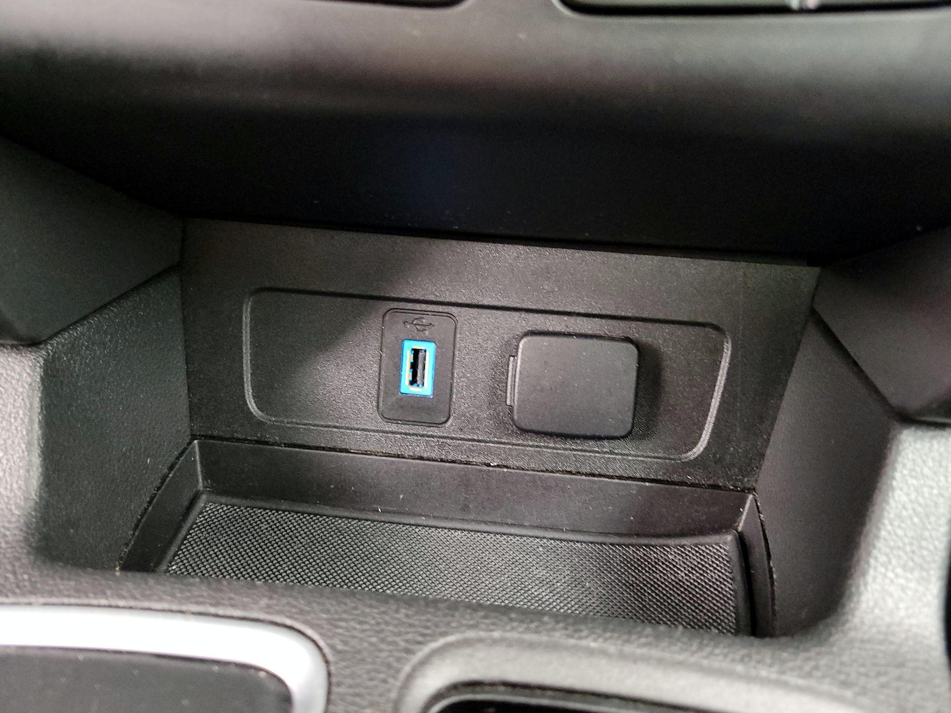 Thumbnail: 2018 Ford Escape - 18